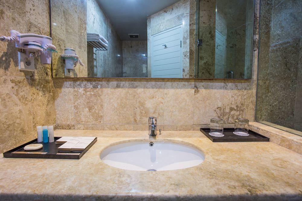 The Lerina Hotel Nusa Dua Bali