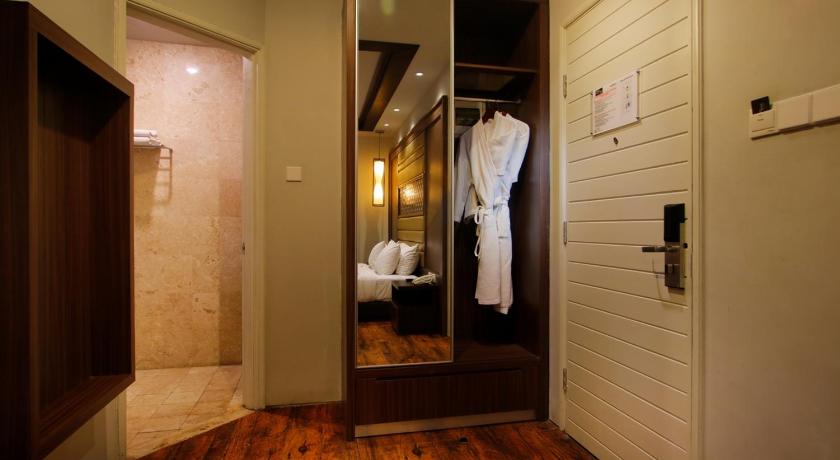 The Lerina Hotel Nusa Dua Bali