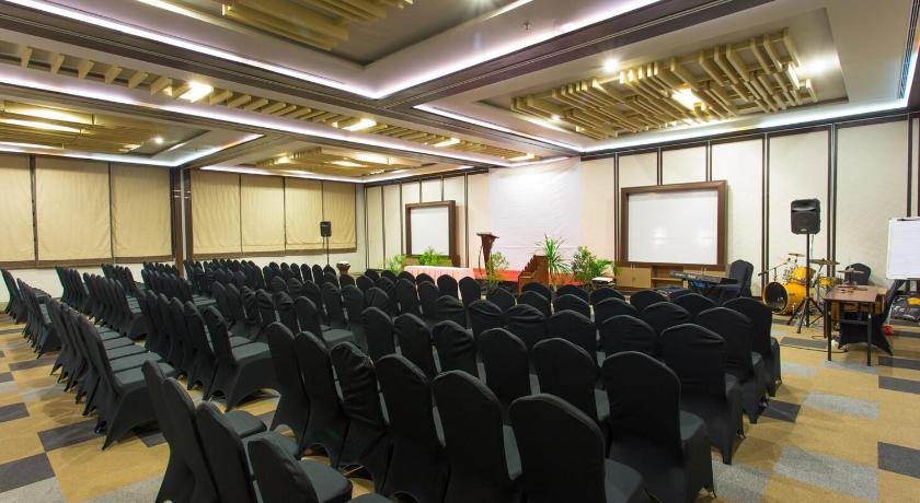 The Lerina Hotel Nusa Dua Bali