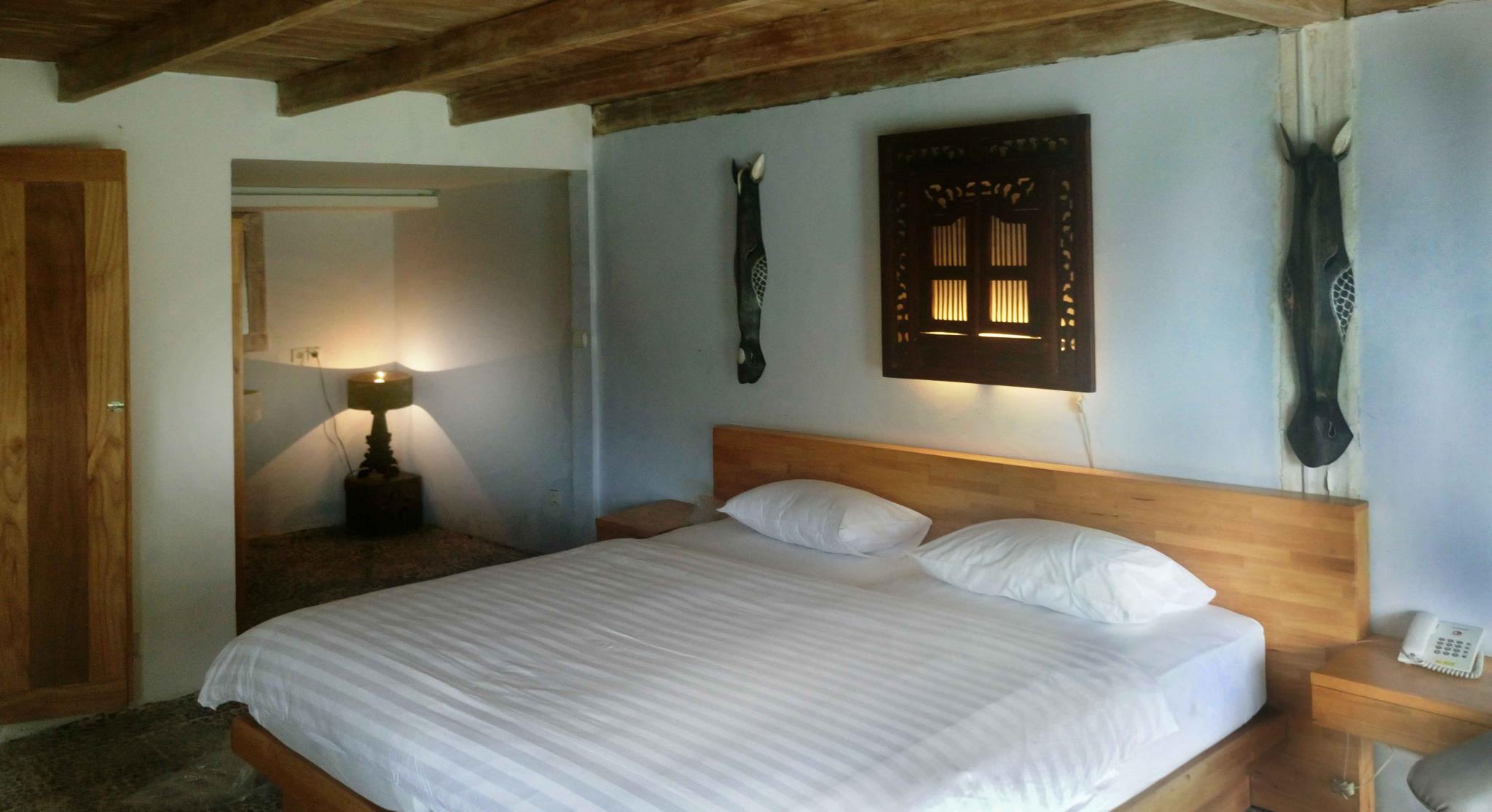Tree House Lodge