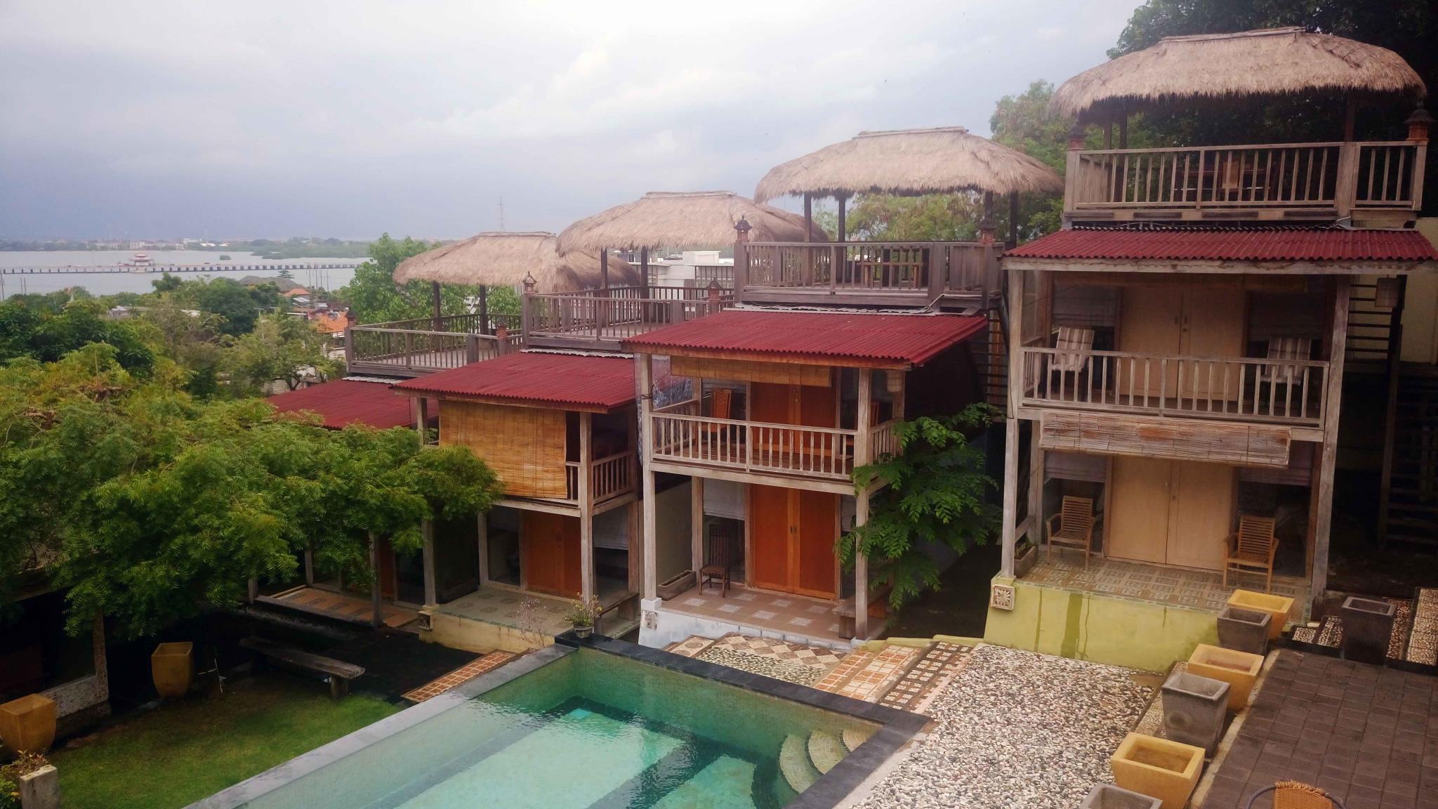 Tree House Lodge