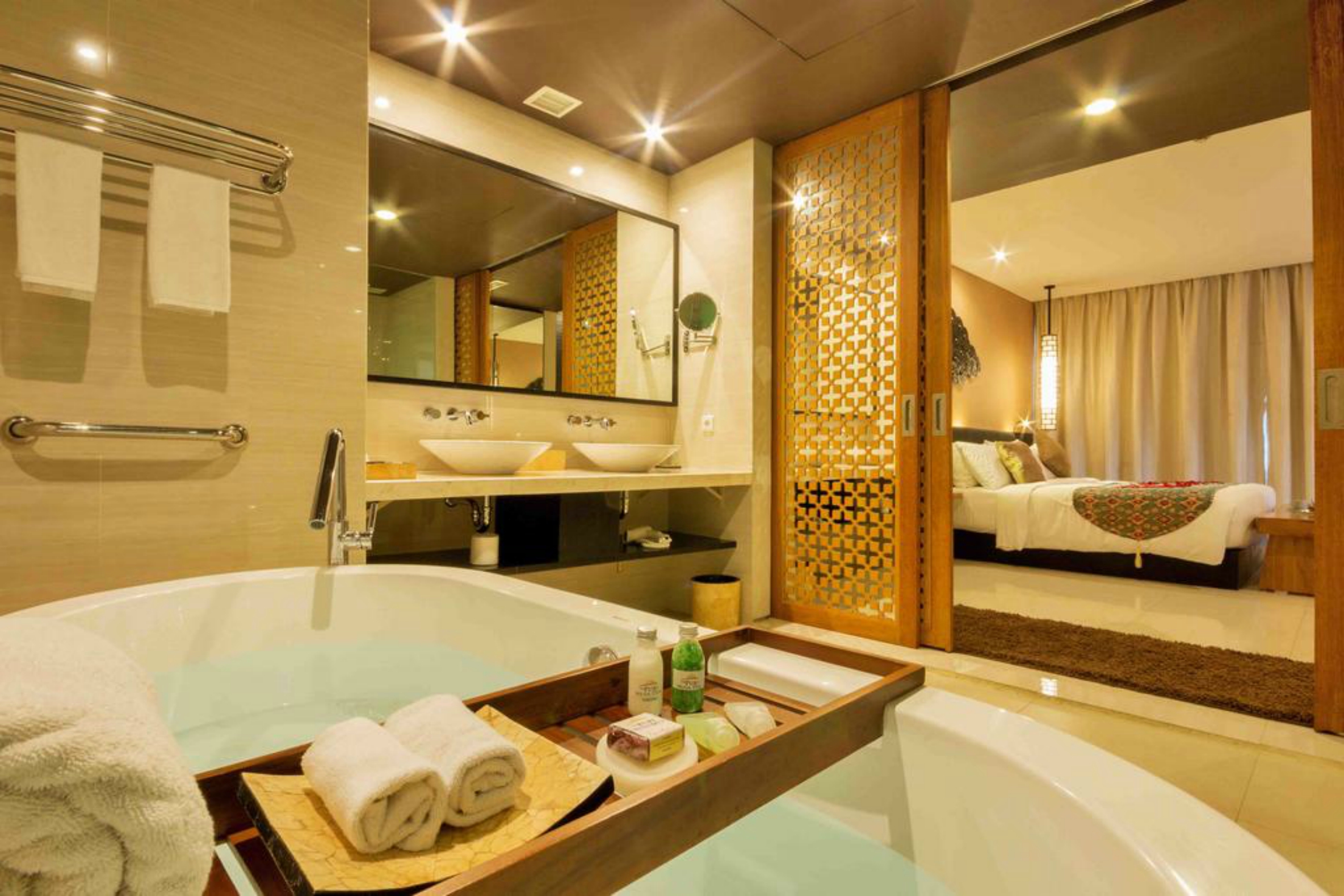 VOUK Hotel & Suites Bali