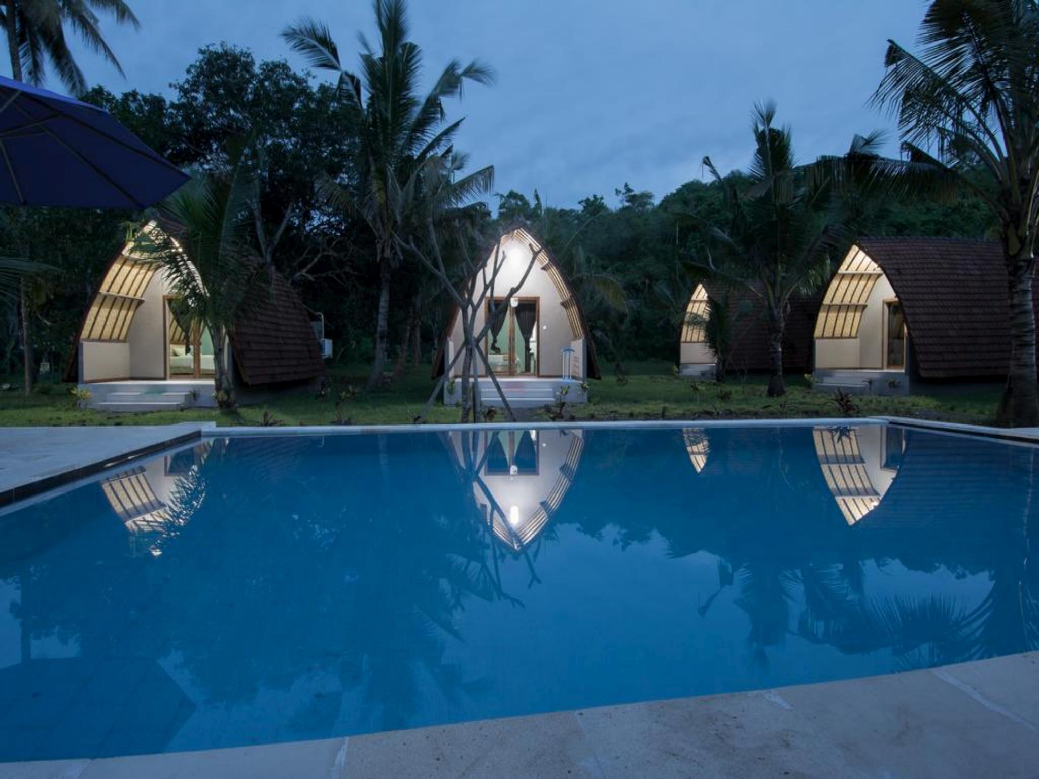 Apit Lawang Villas & Resto