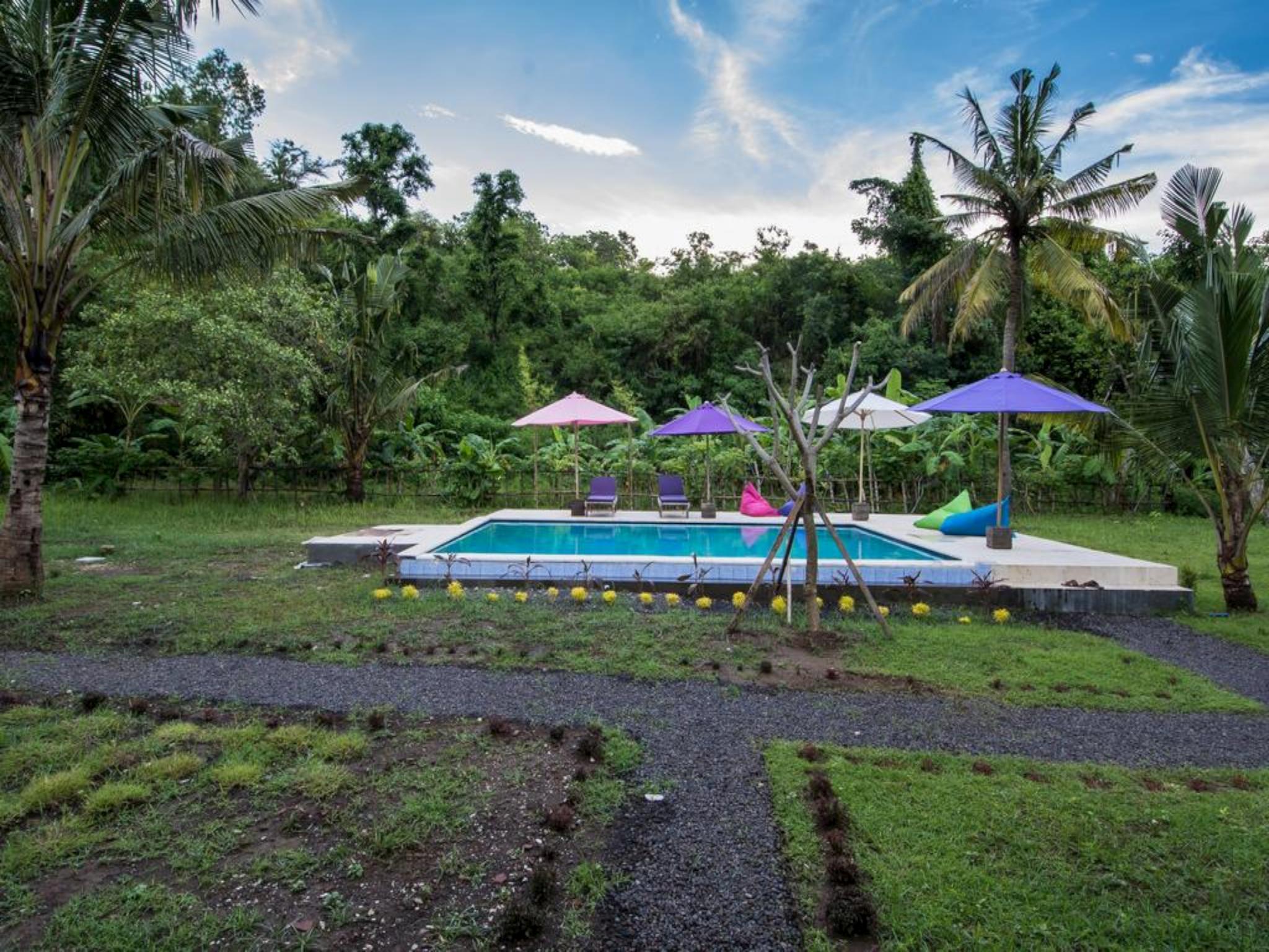 Apit Lawang Villas & Resto