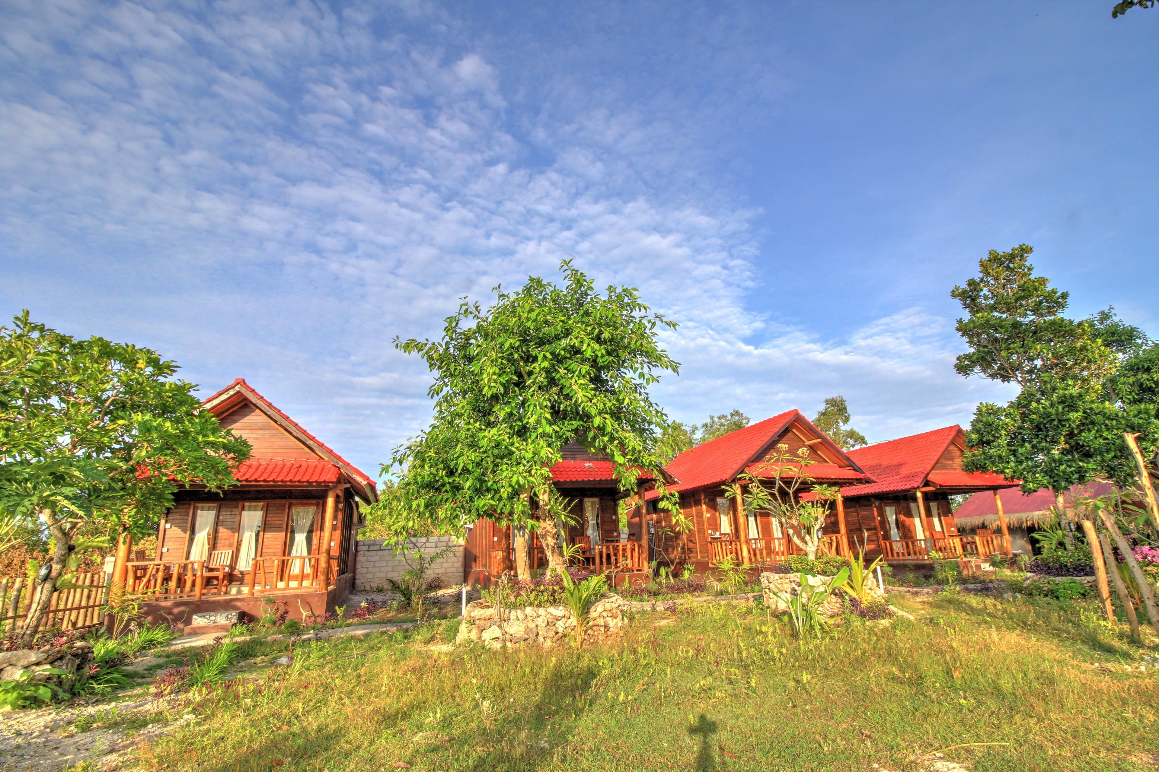 Ayu Hill Bungalows