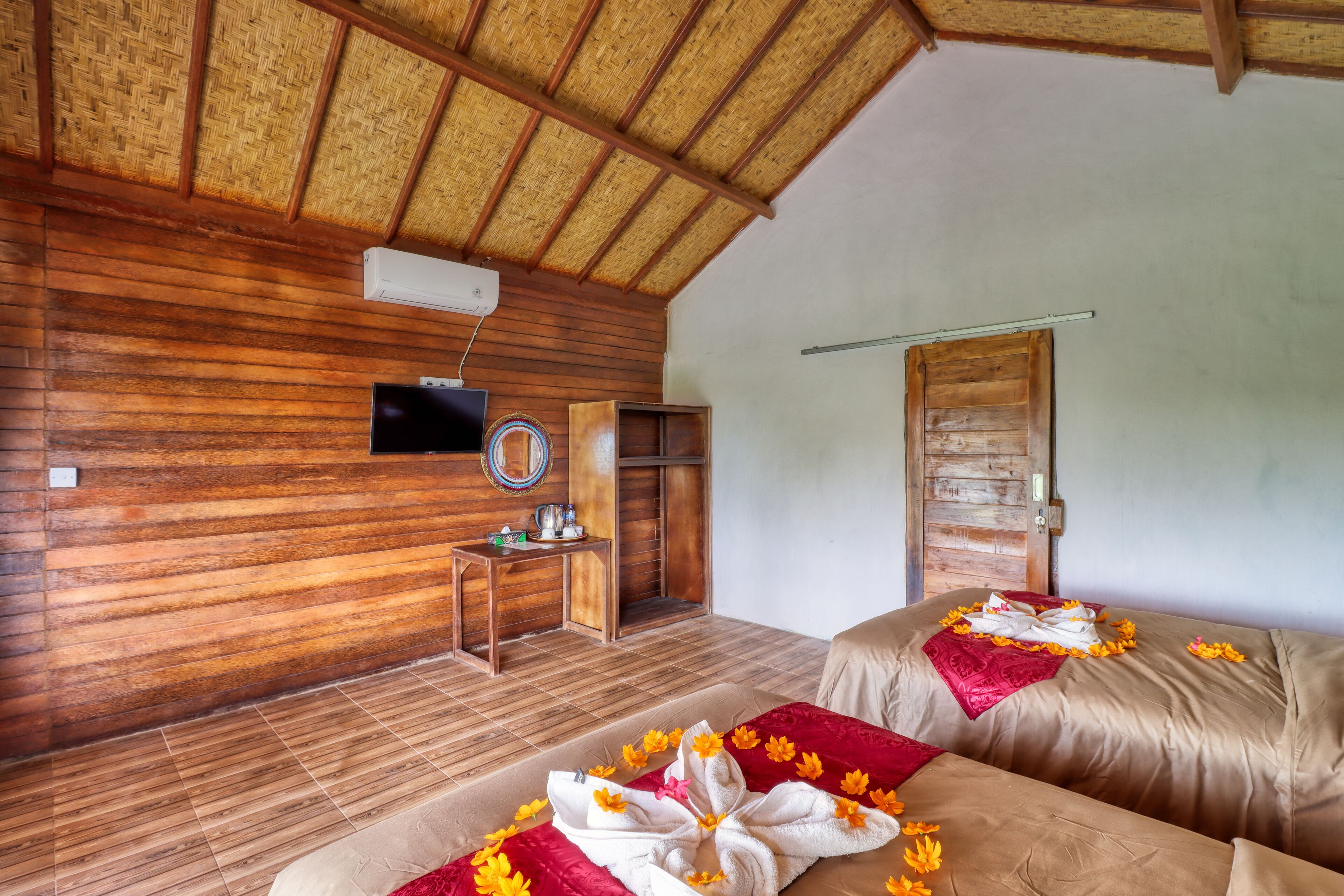 Ayu Hill Bungalows
