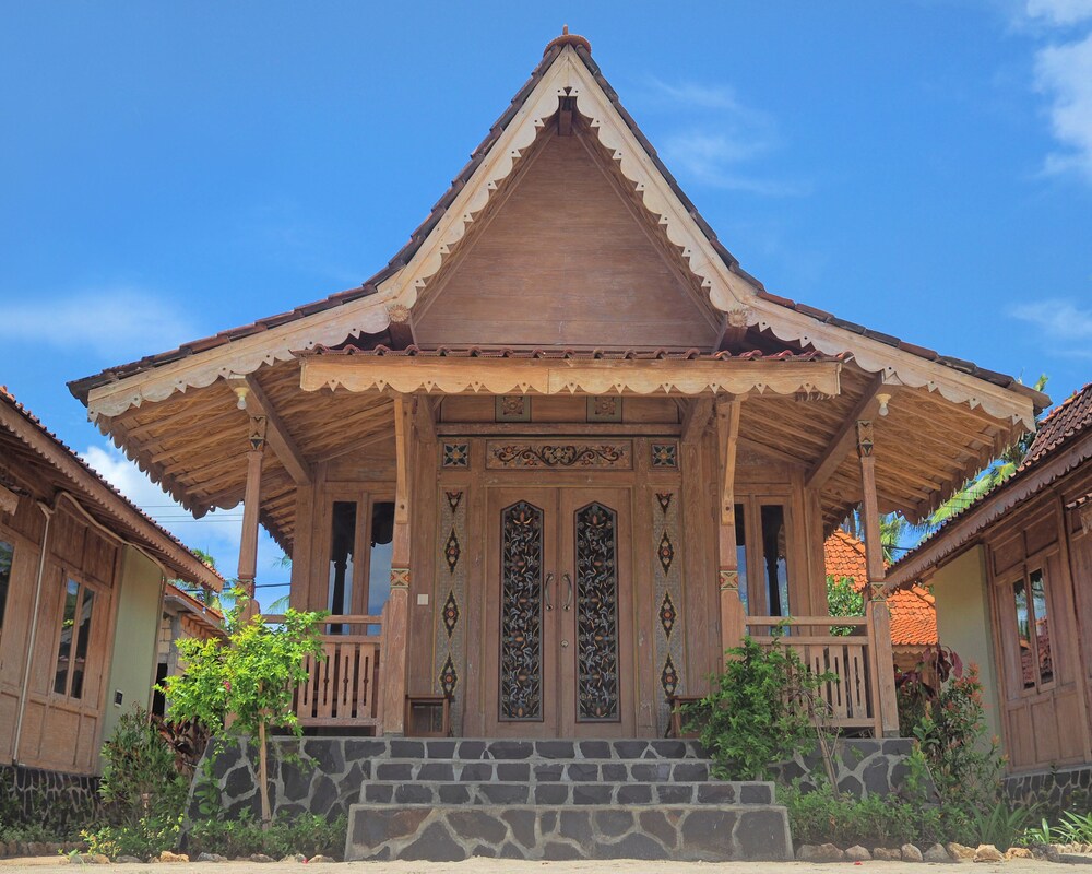 Blue Harbor Beachfront Villas & Resto