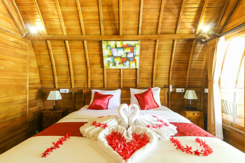 Bougainvillea Bungalow