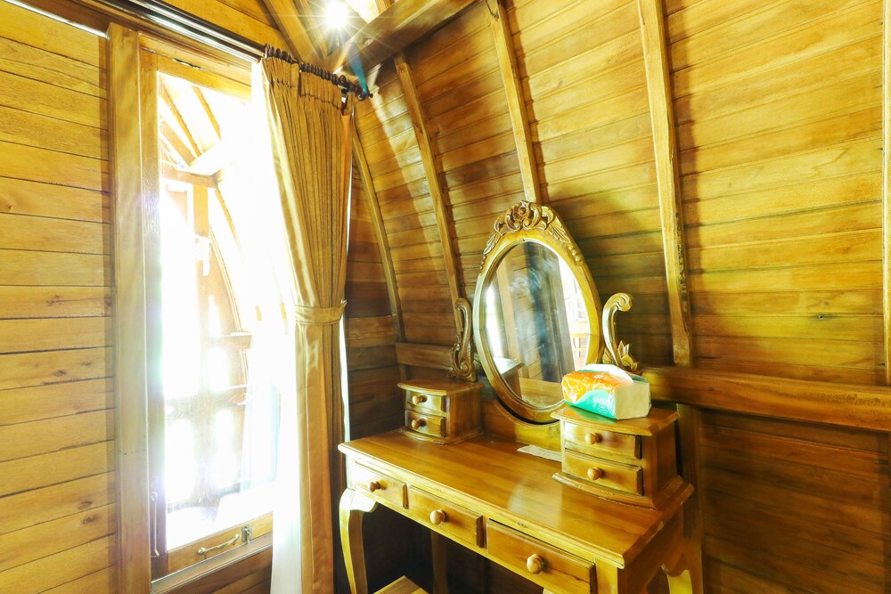 Bougainvillea Bungalow