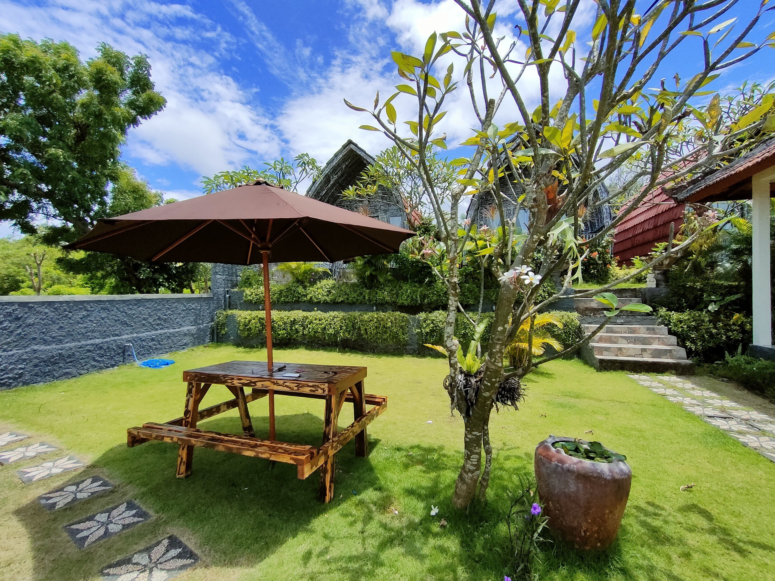 Hotra Hill Cottage