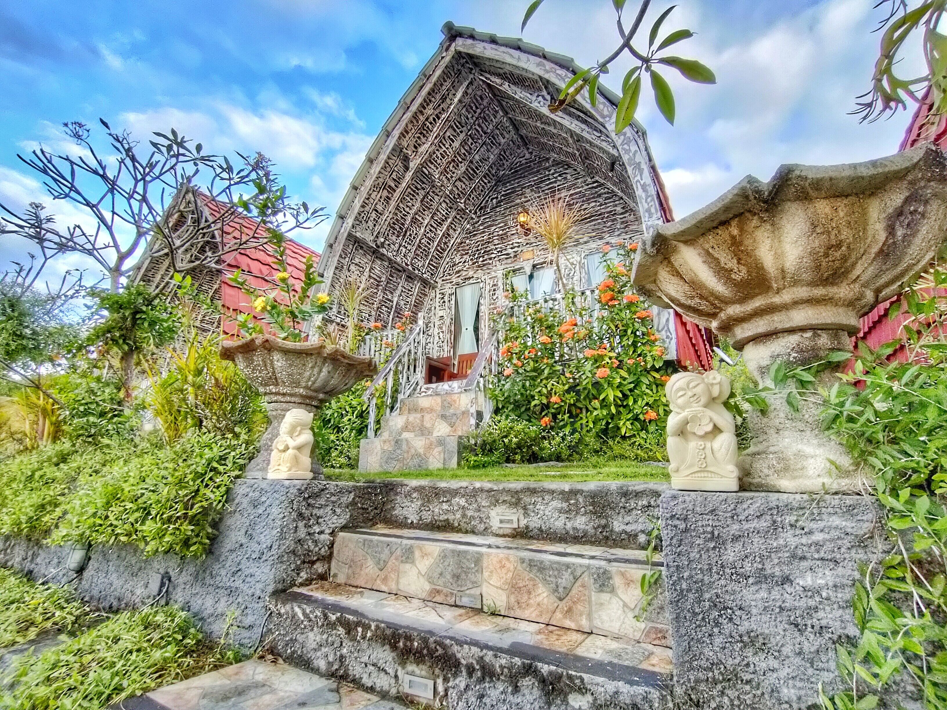 Hotra Hill Cottage