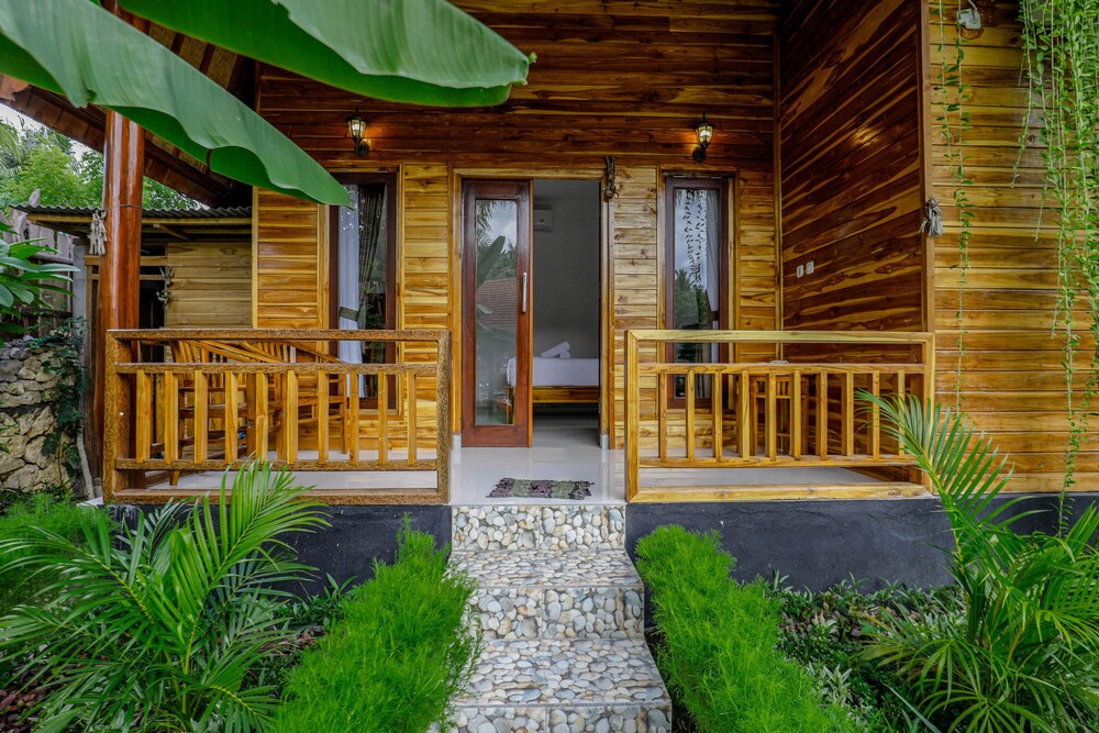 Indah Guest House
