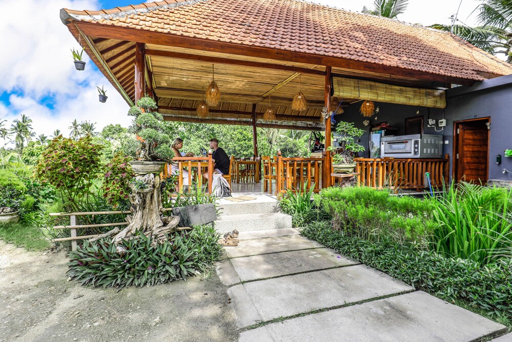 Indah Guest House