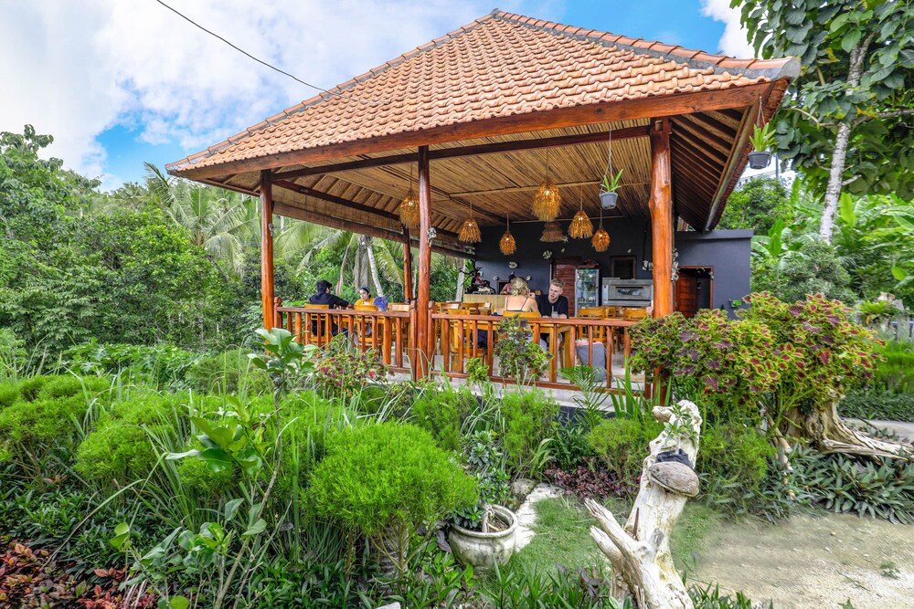 Indah Guest House