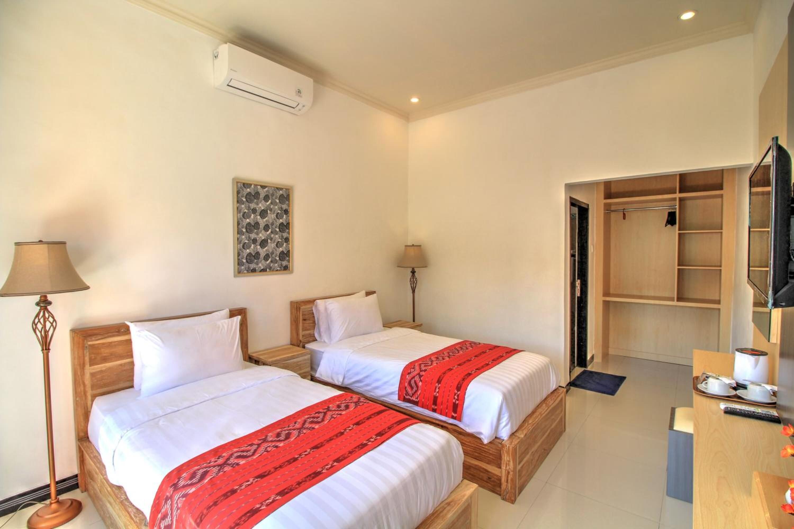J and J Guest House