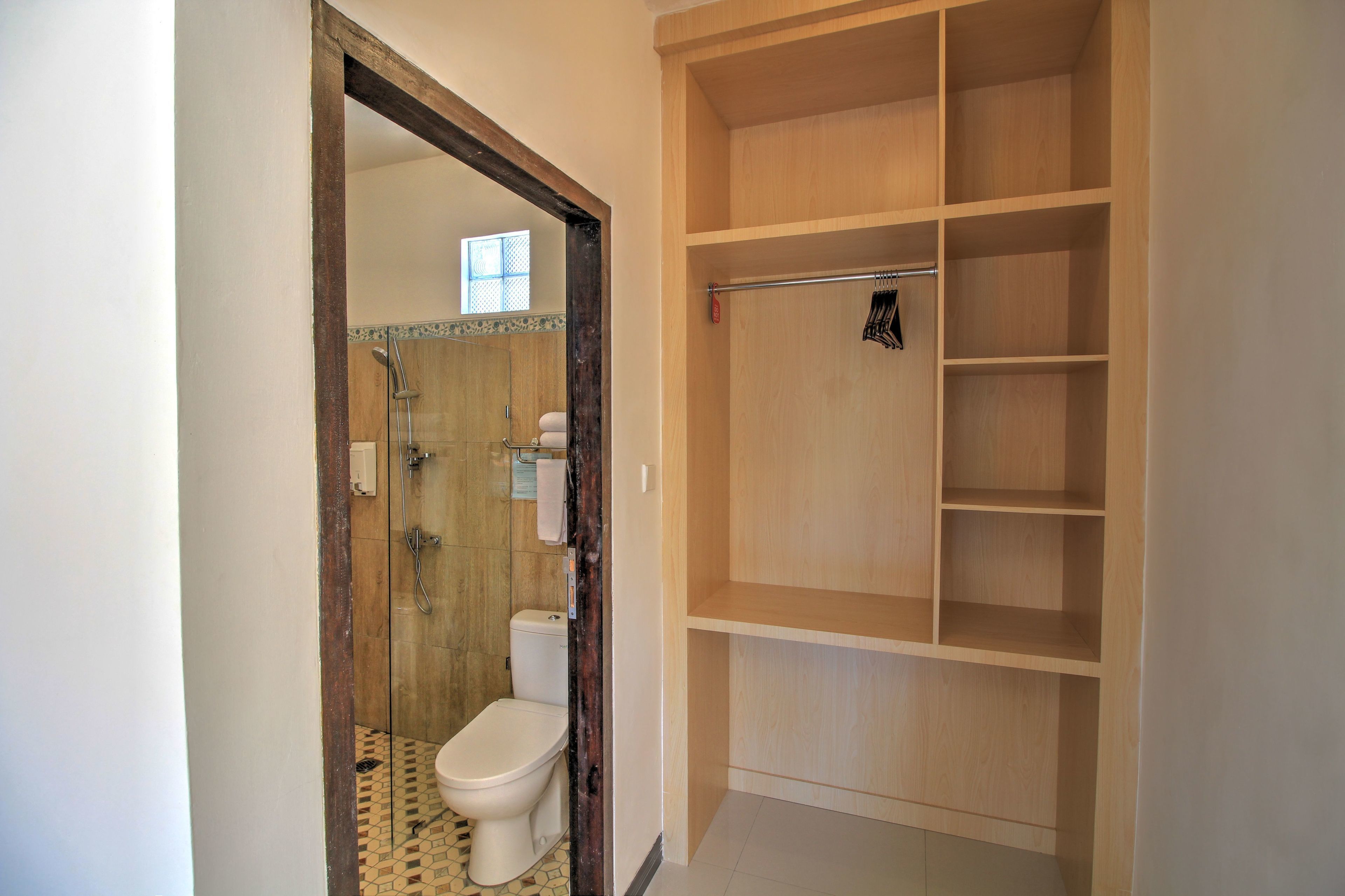 J and J Guest House