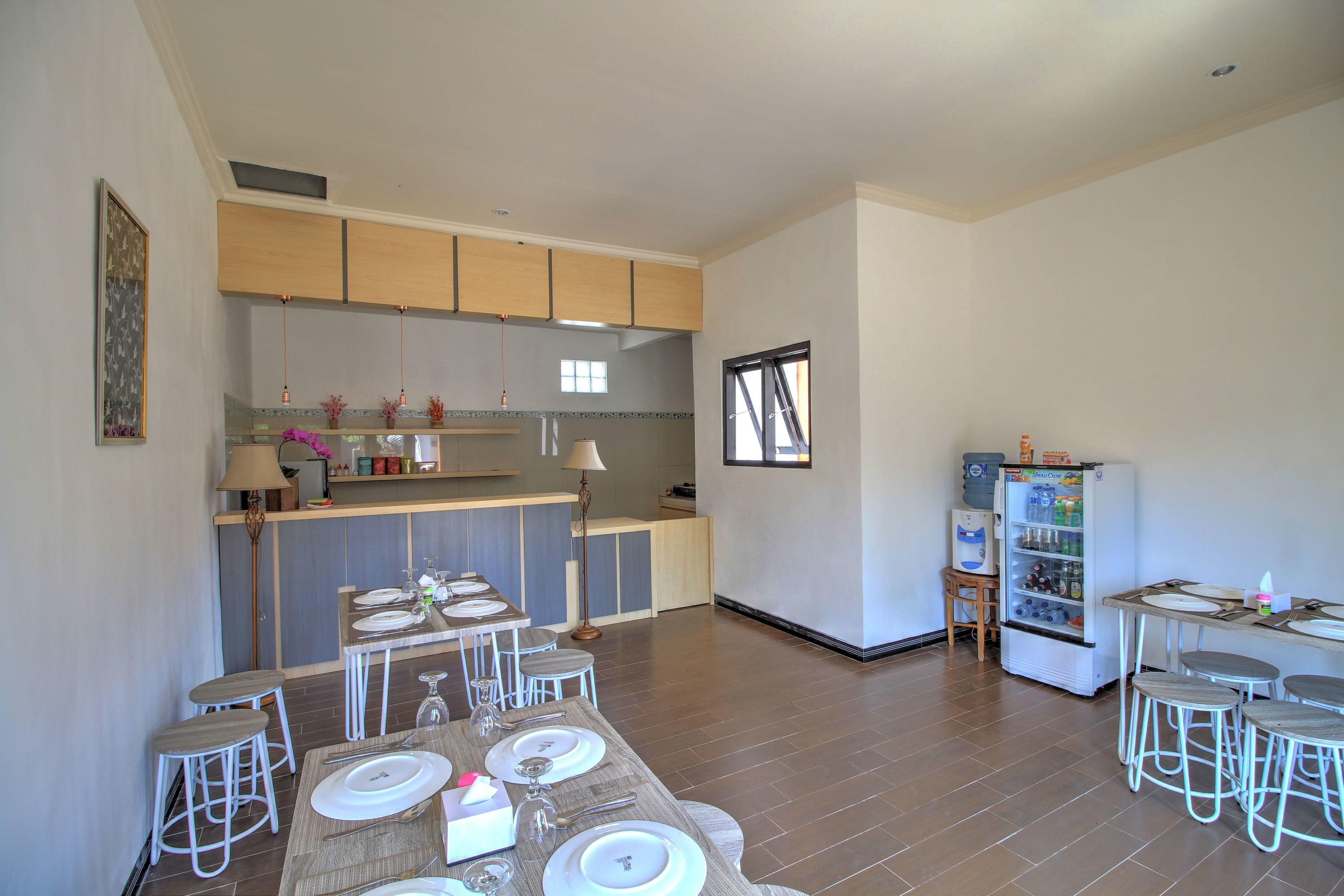J and J Guest House