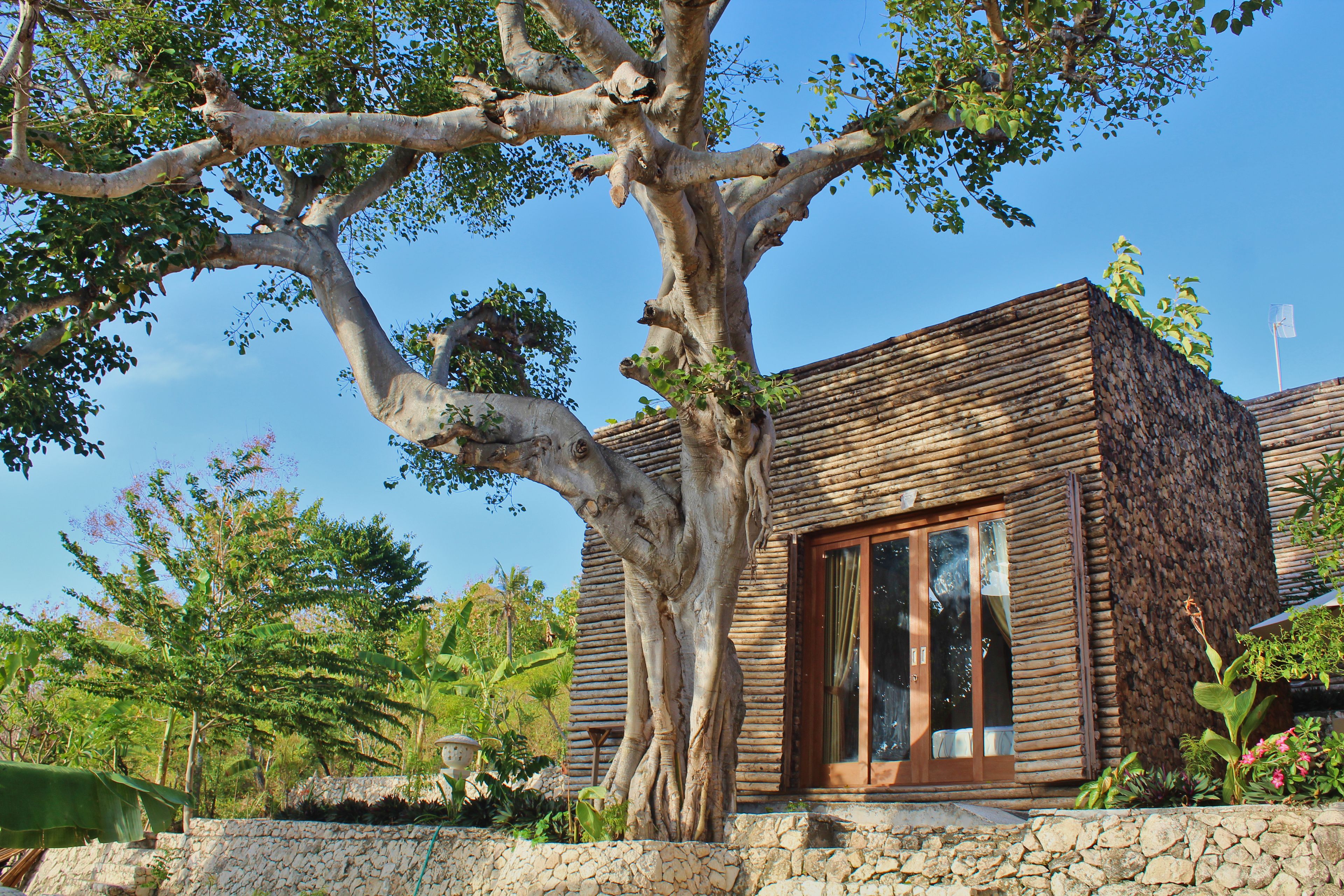 Kabeh Jati Garden Villa & Restaurant