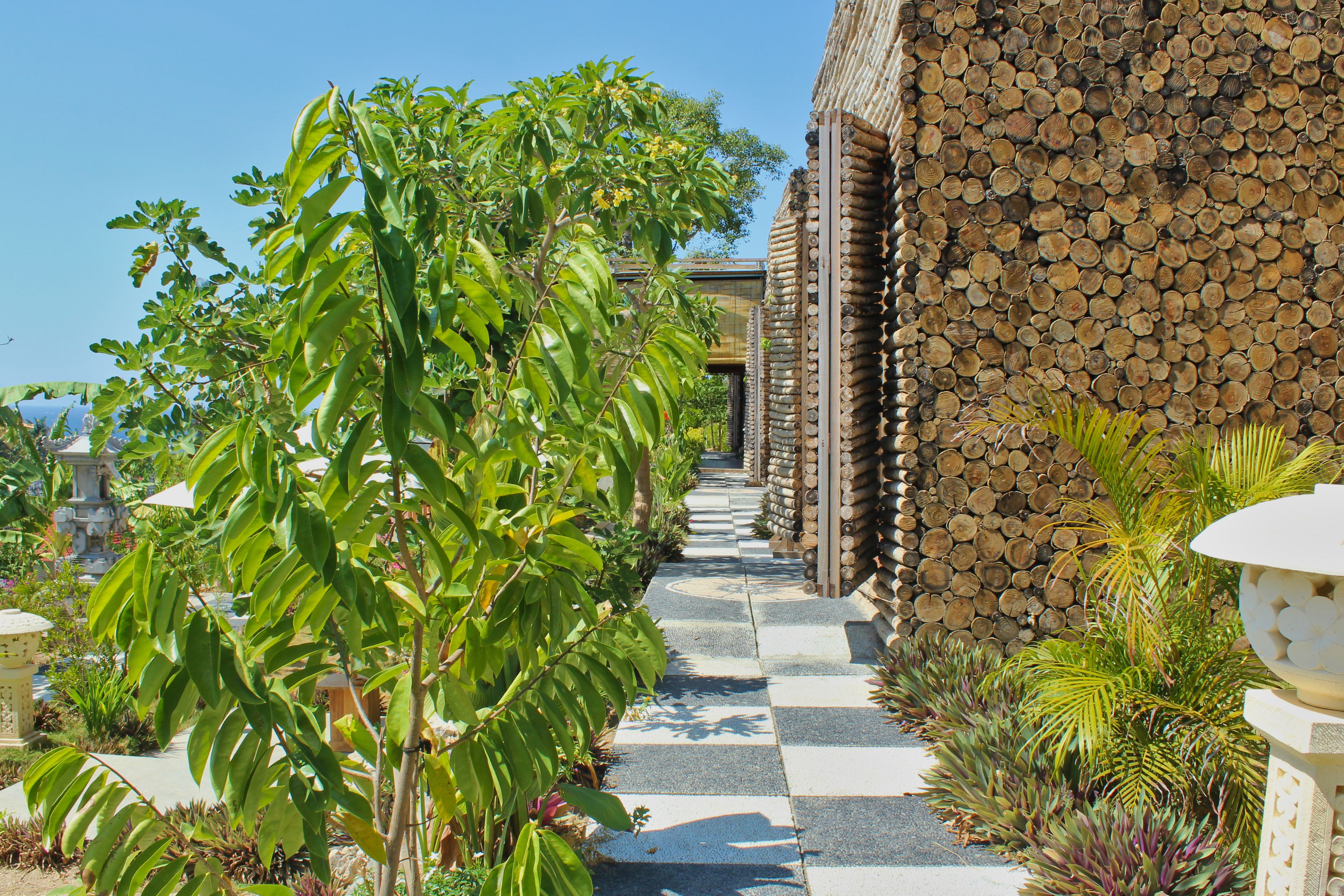 Kabeh Jati Garden Villa & Restaurant