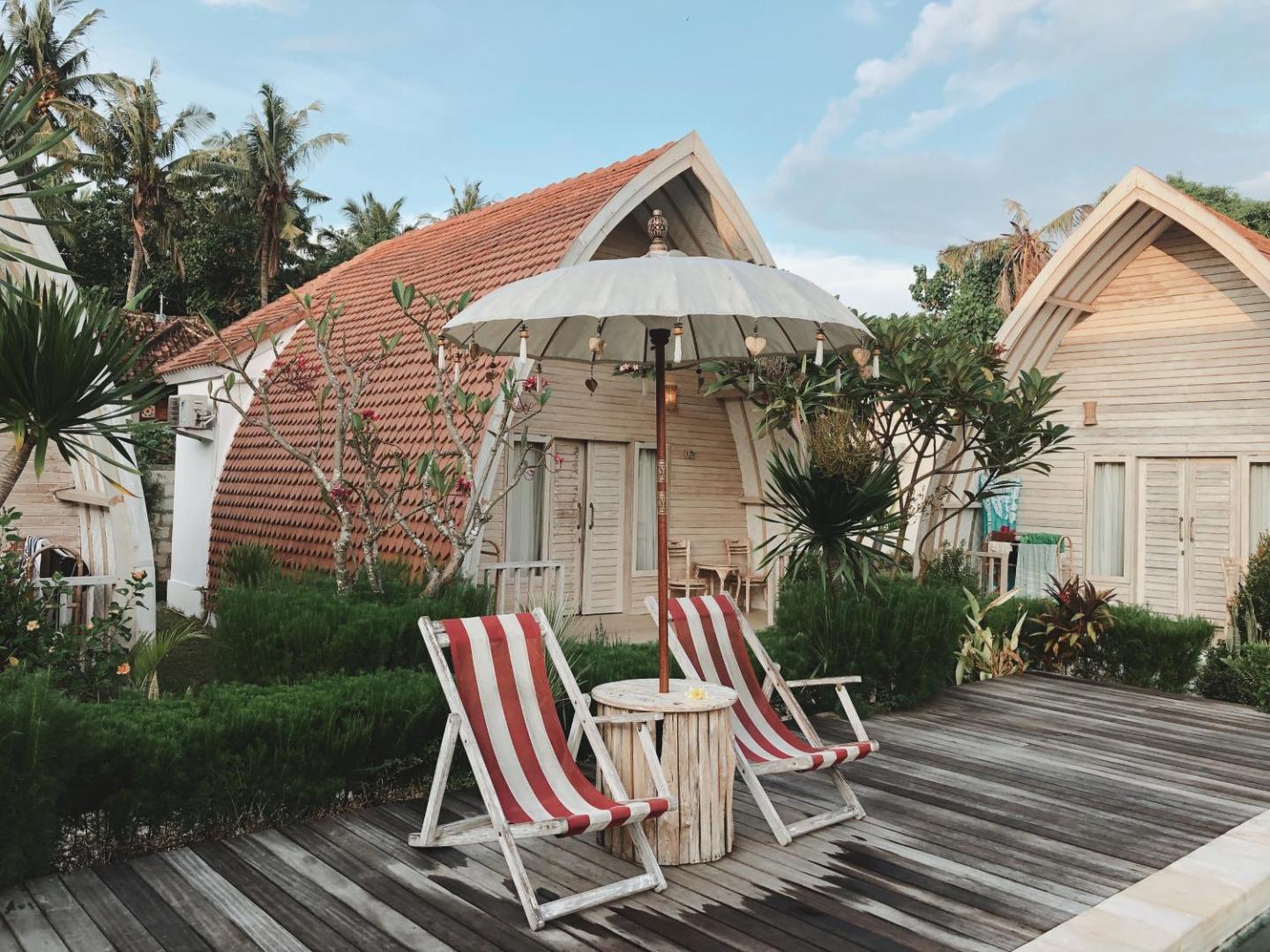 La Roja Bungalows