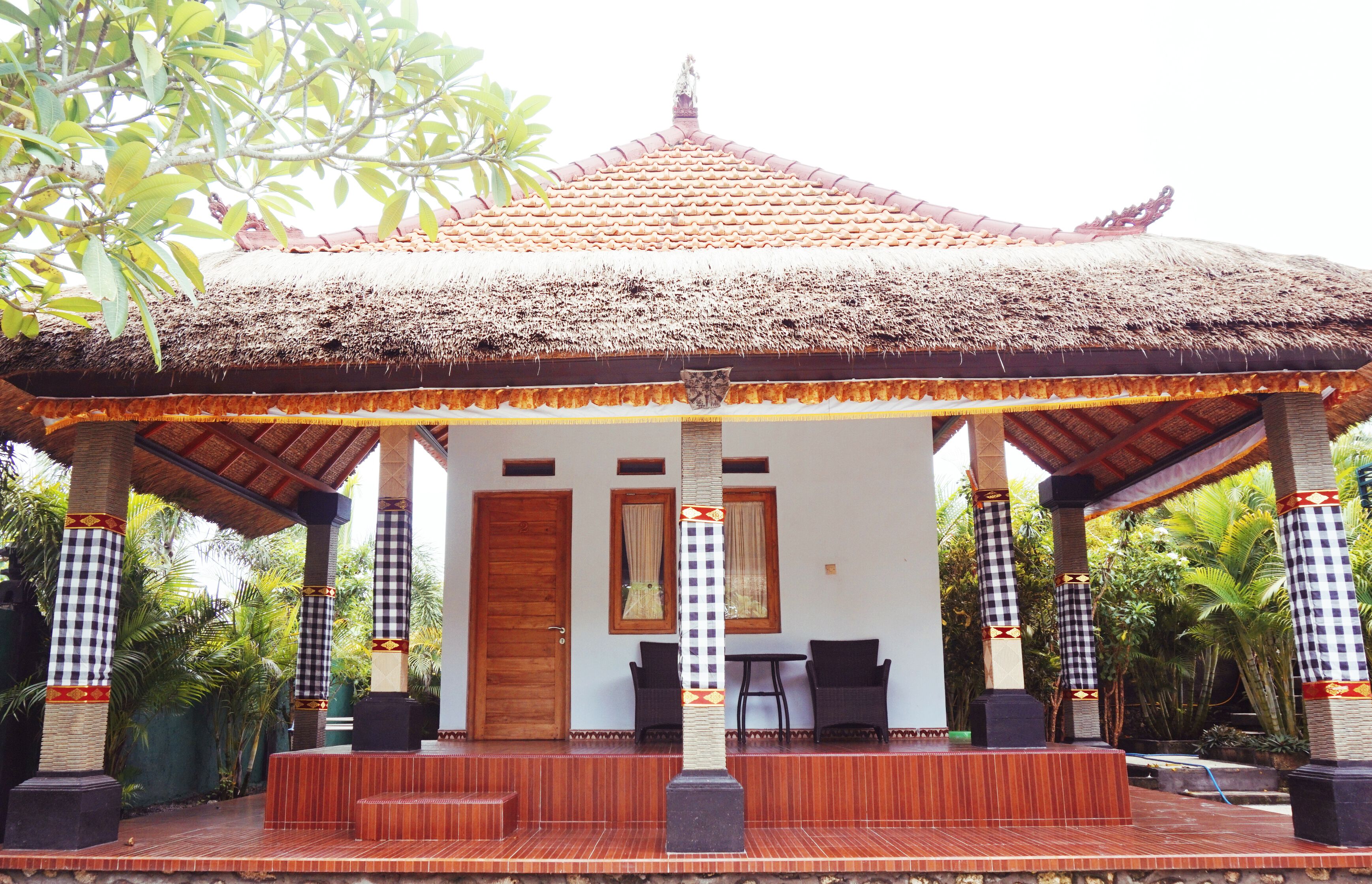 Lazia Corner Hills