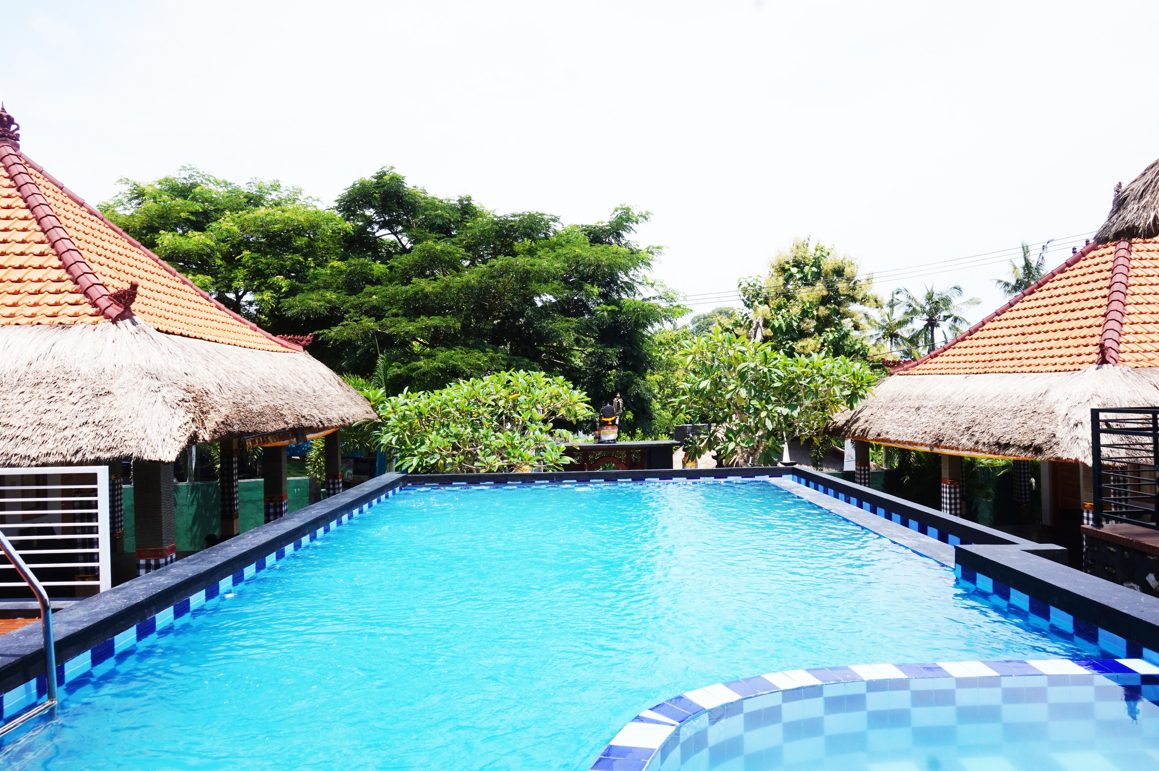Lazia Corner Hills
