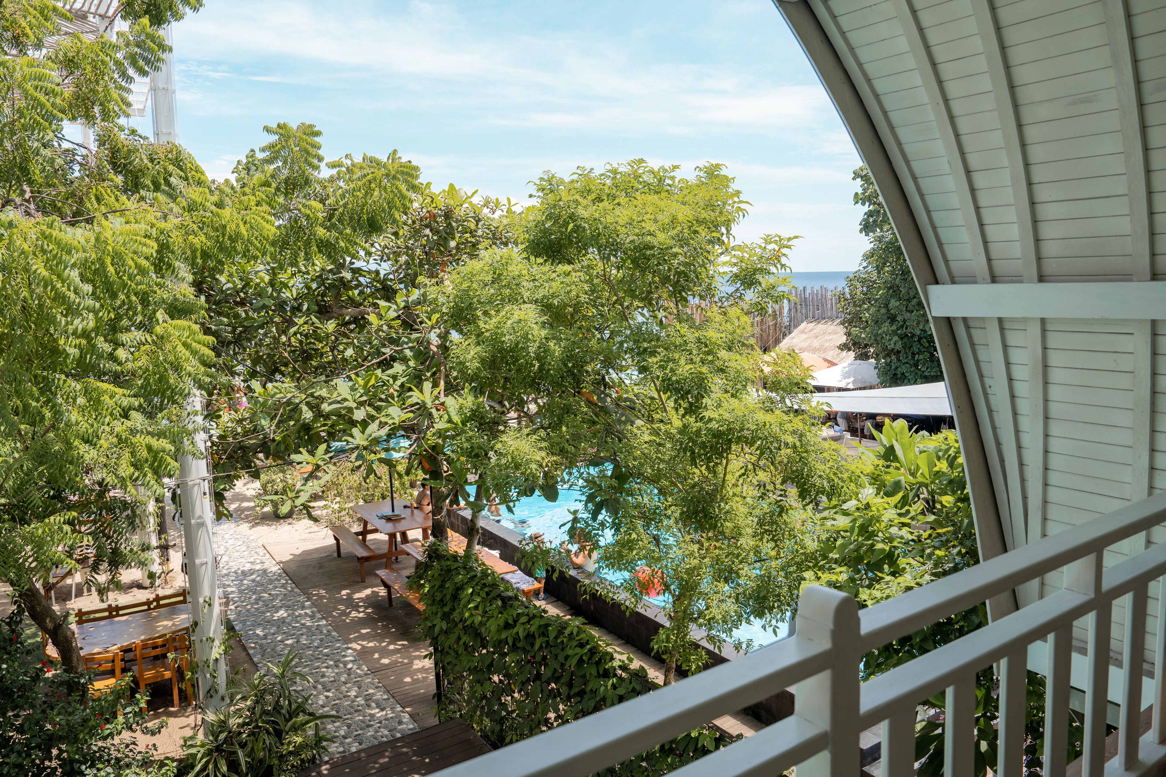 Mambo Beach Resort