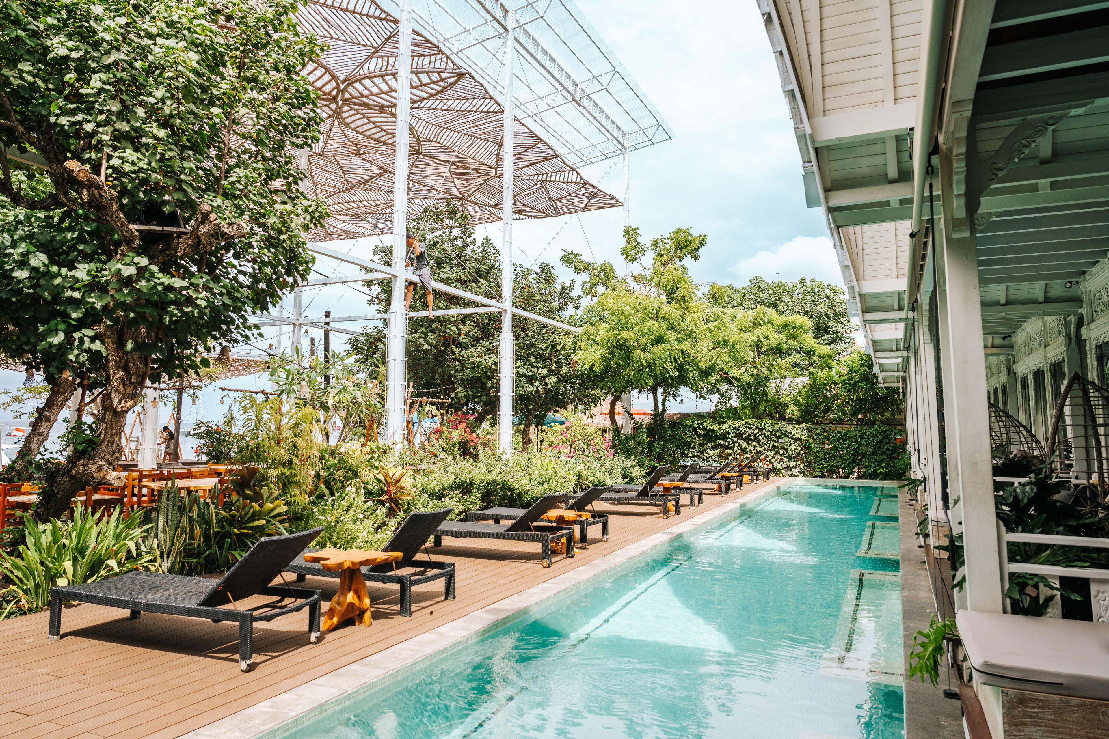 Mambo Beach Resort