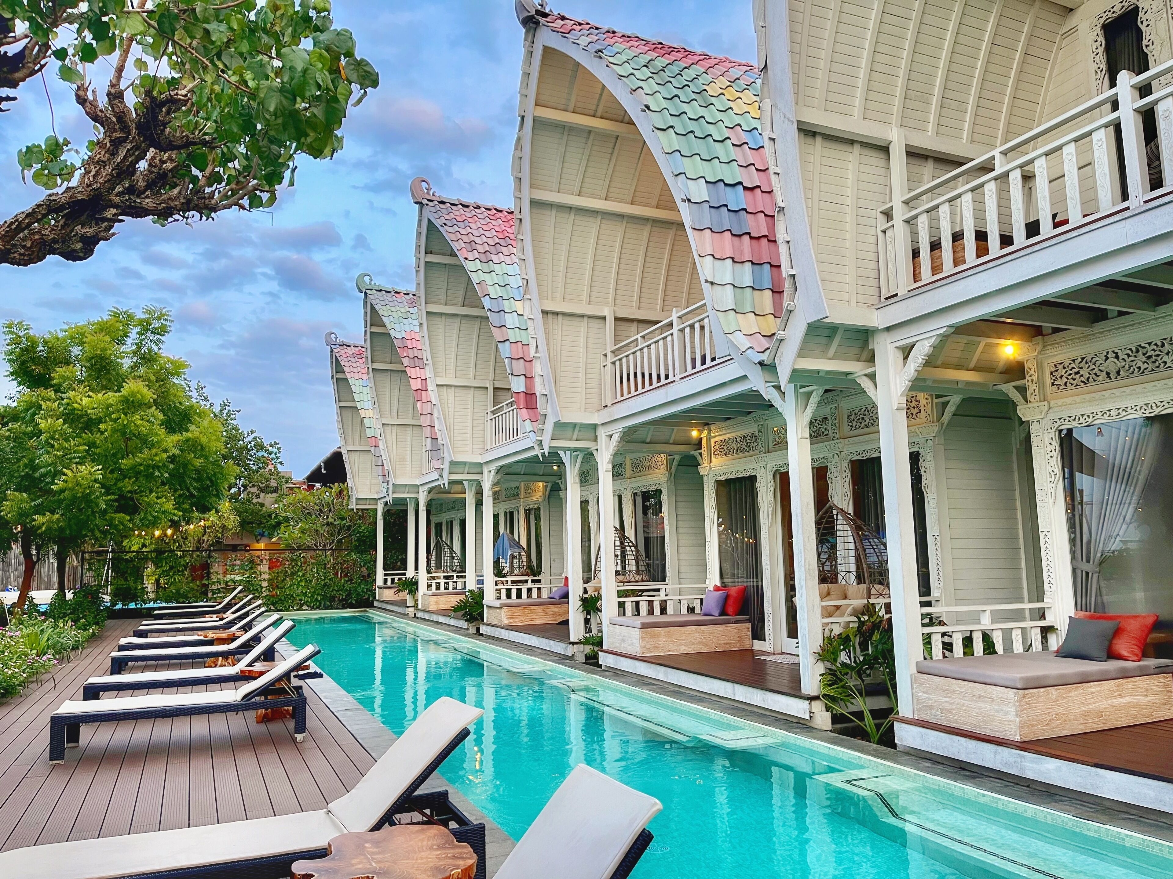 Mambo Beach Resort