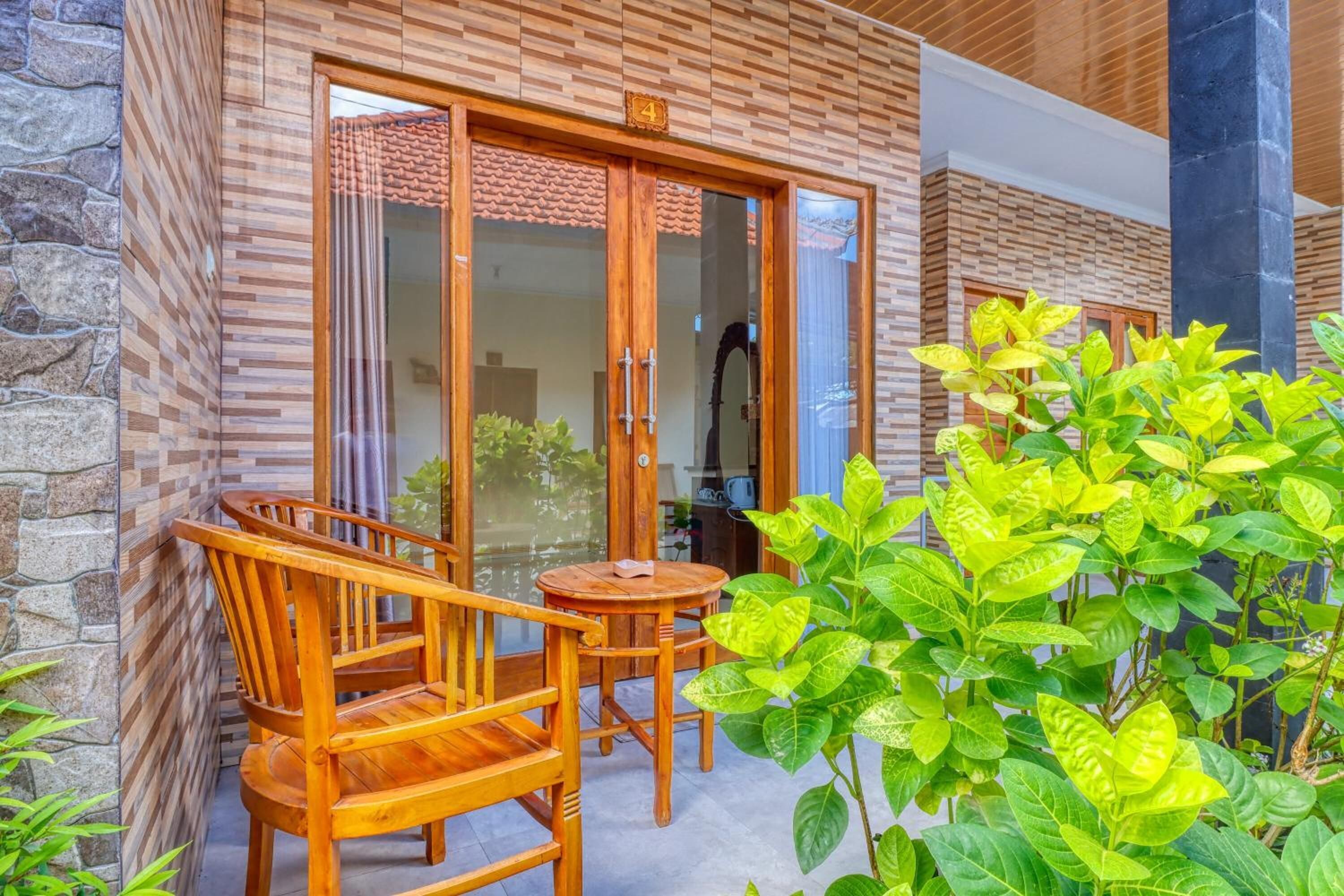 Nibugi Guest House