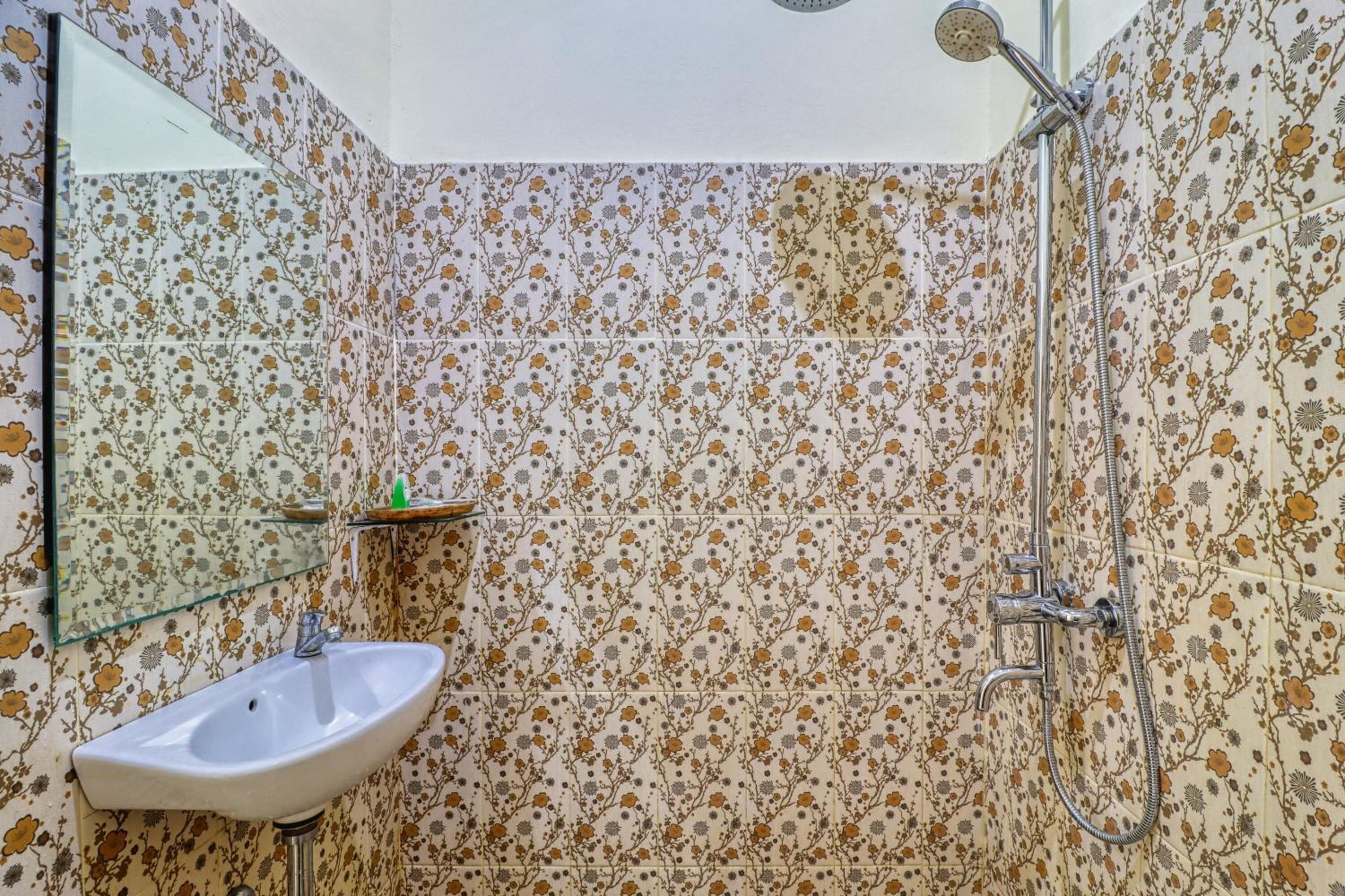 Nibugi Guest House