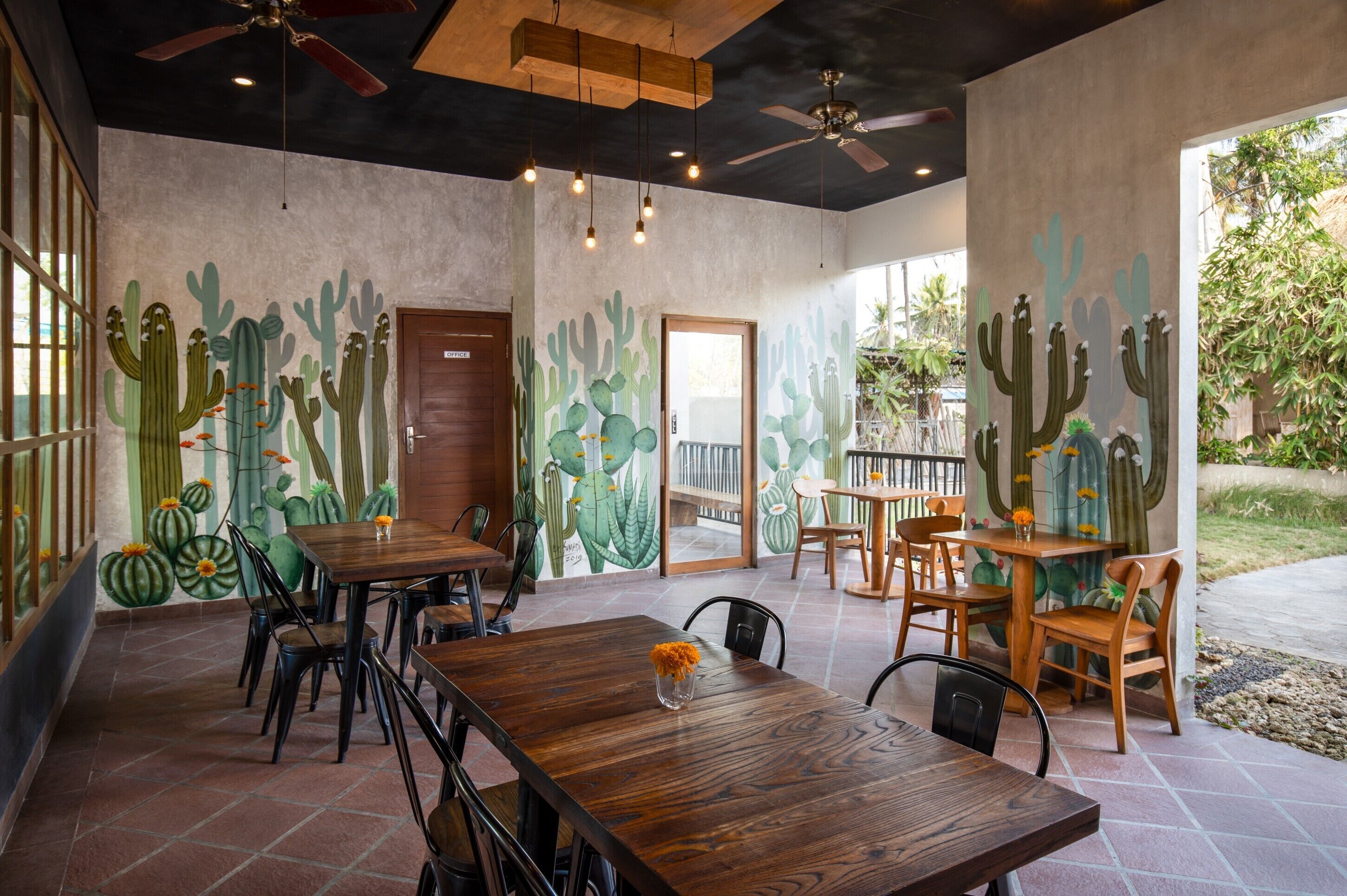 Nusa Majesty Bungalow