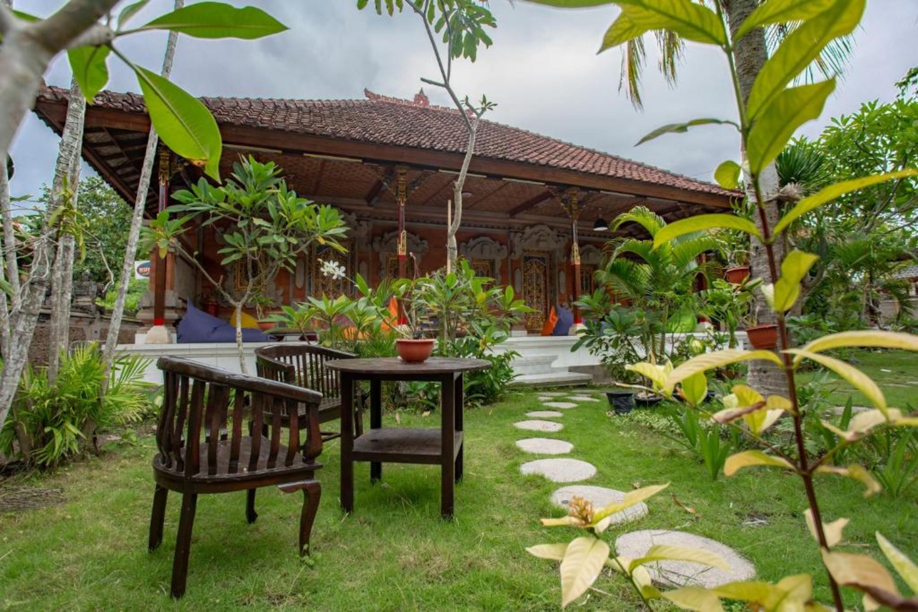 Nushe Hostel