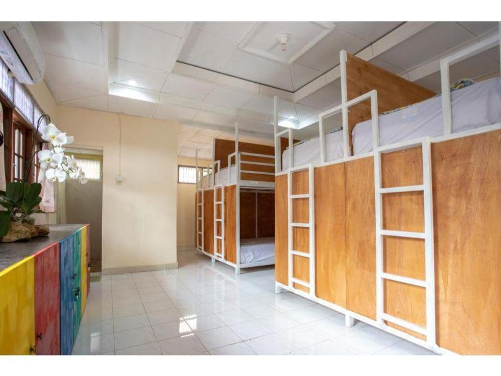 Nushe Hostel