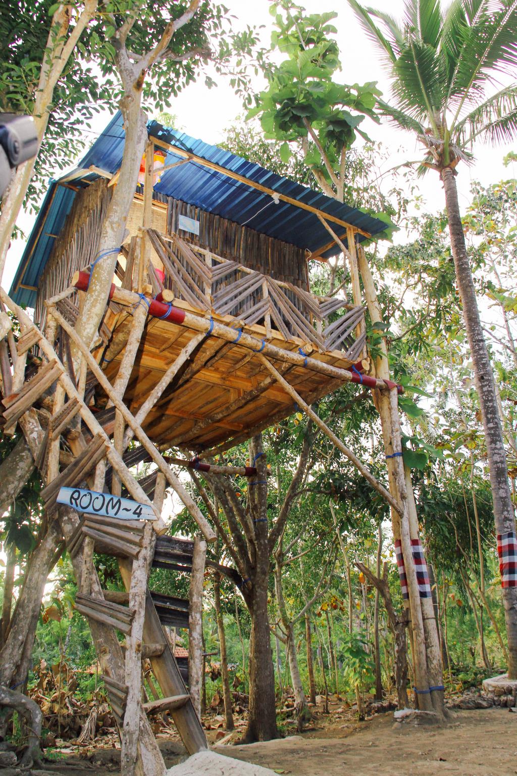 Nyuh Bengkok Tree House