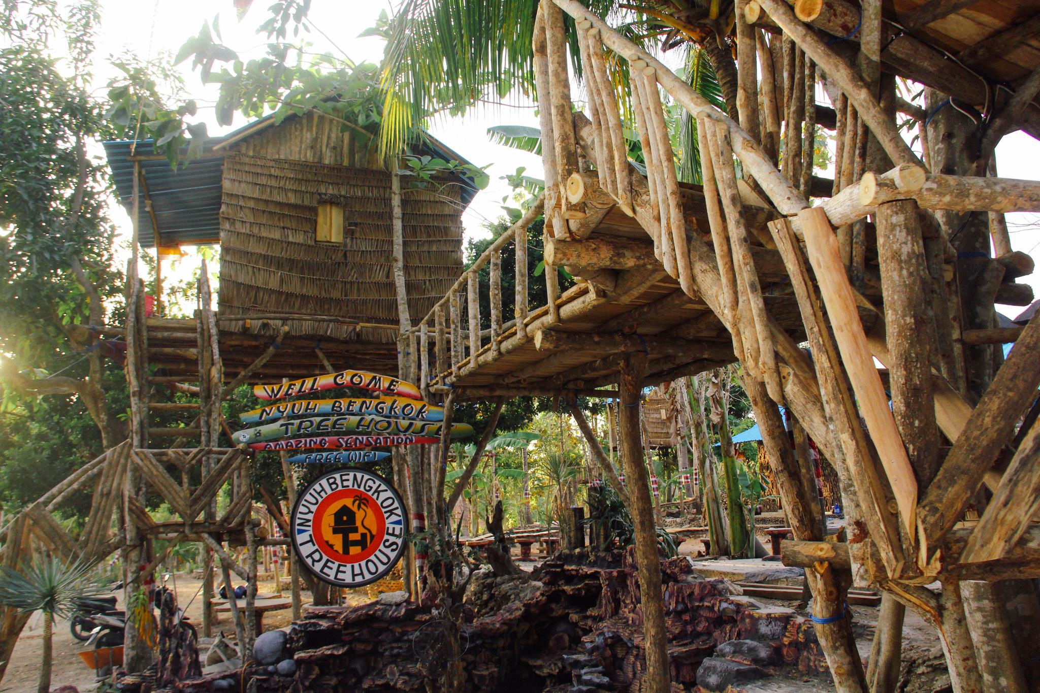 Nyuh Bengkok Tree House