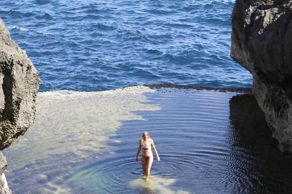 Peaceful Penida Hill Bungalow