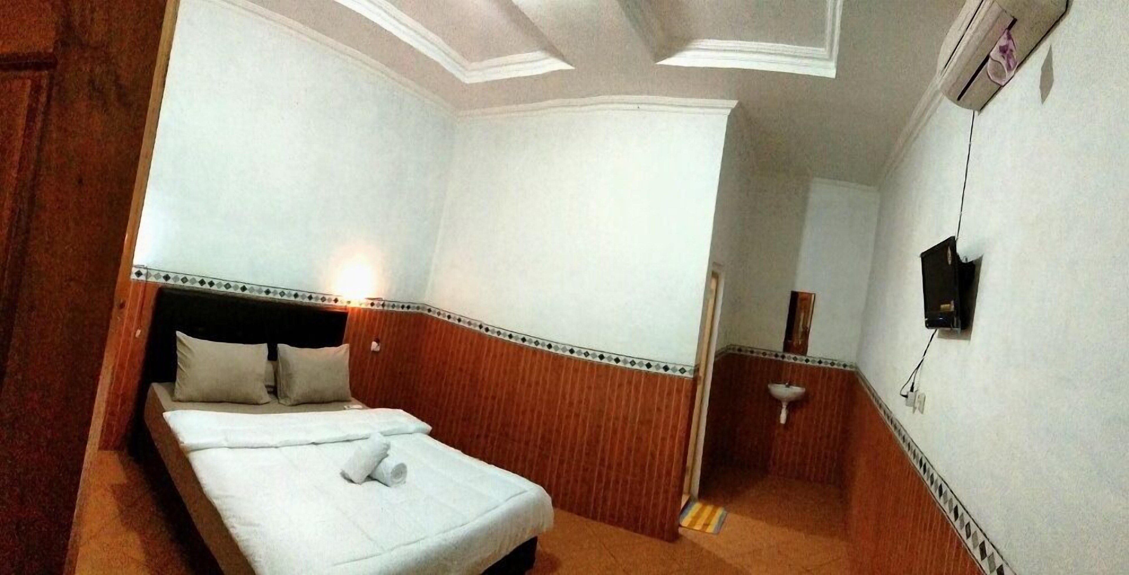 Peaceful Penida Hill Bungalow