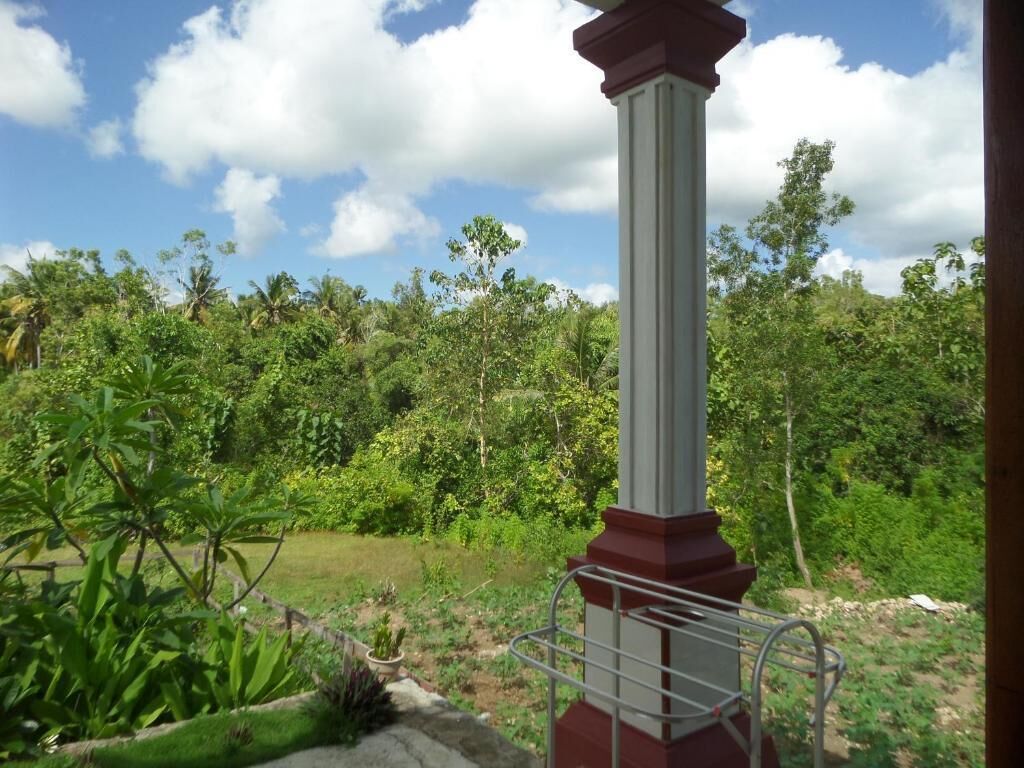 Peaceful Penida Hill Bungalow