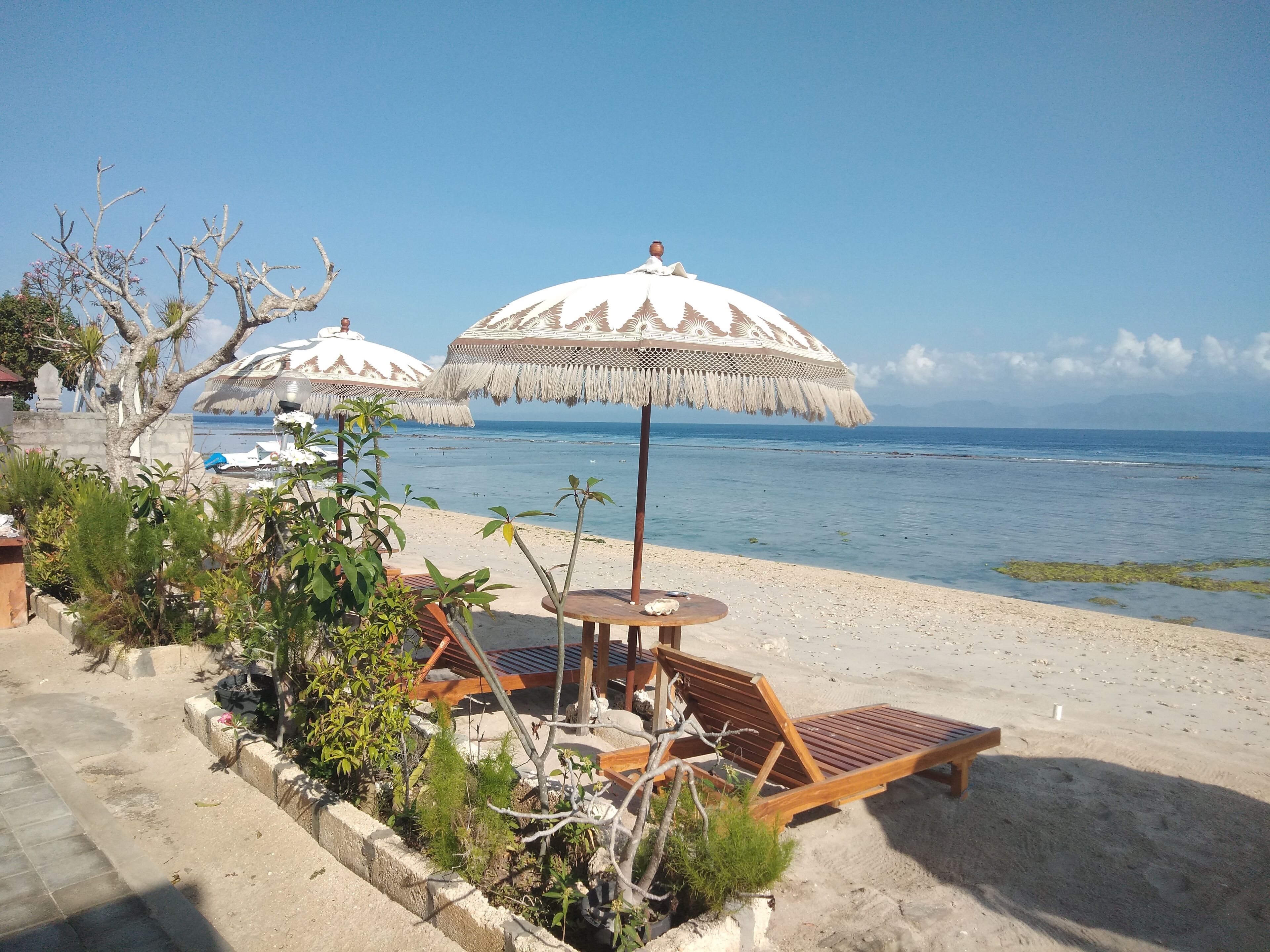 Road Beach Homestay