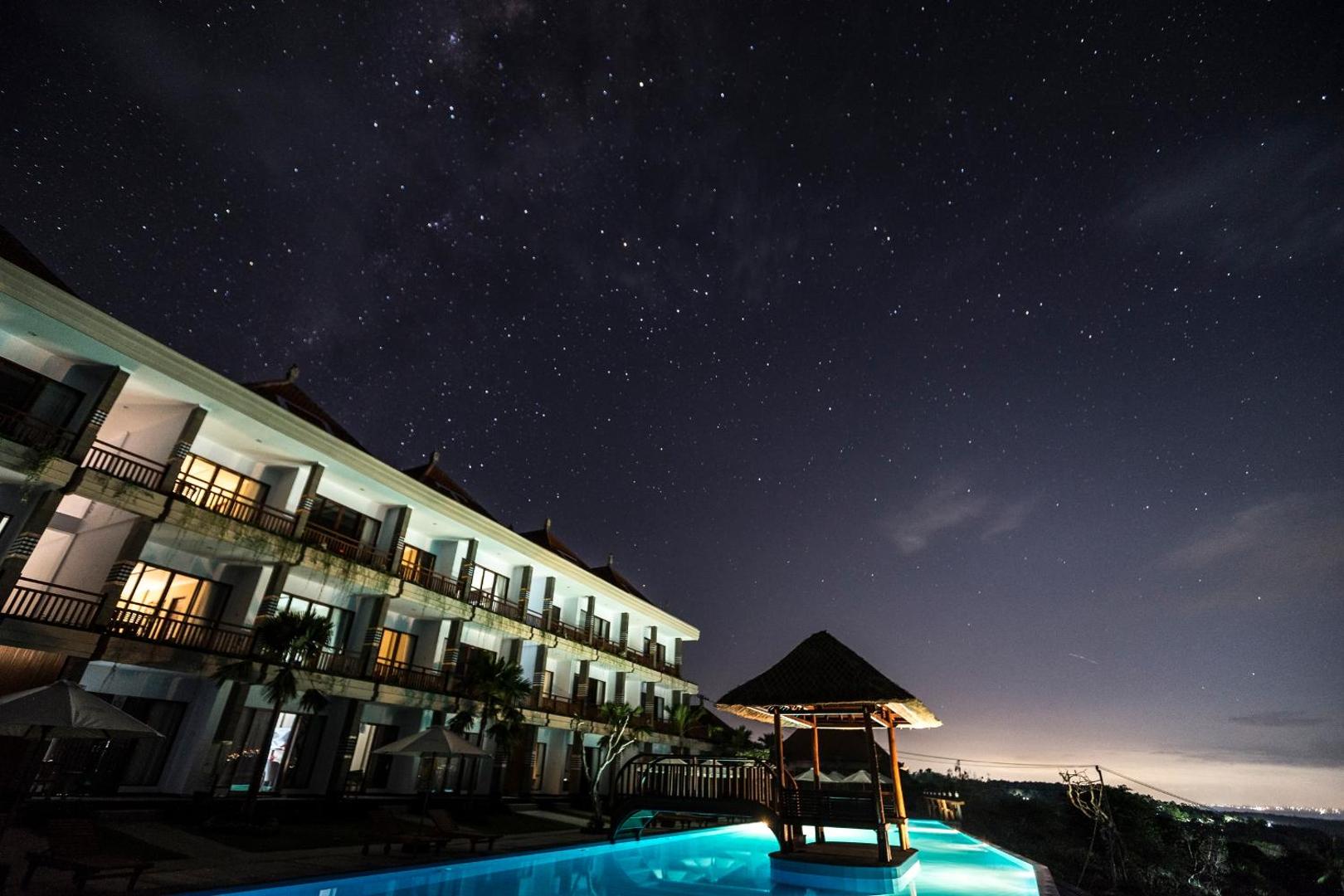 Semabu Hills Hotel Nusa Penida - Bali