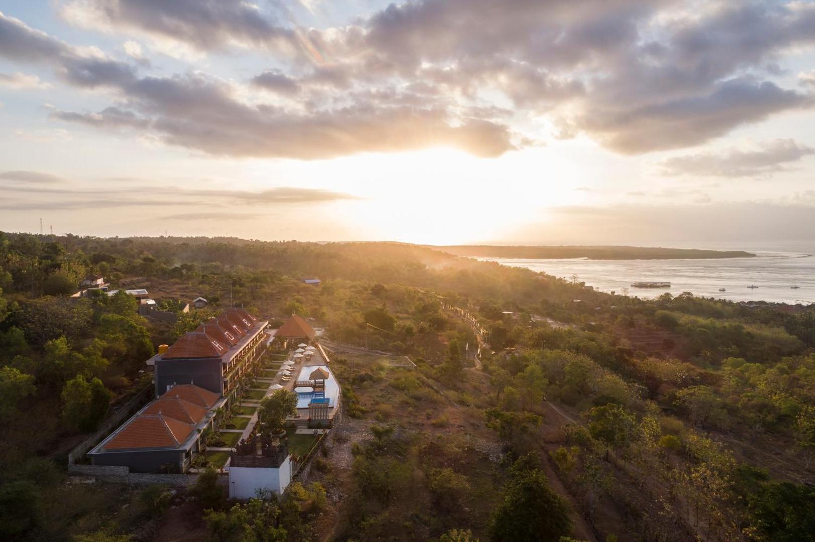 Semabu Hills Hotel Nusa Penida - Bali