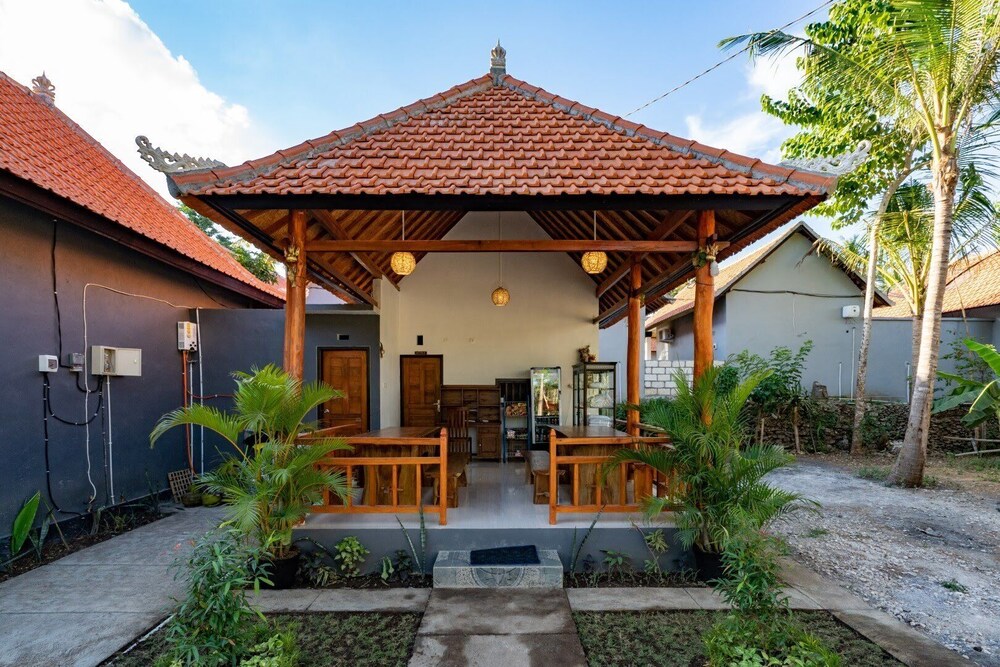 Surya Maha Bungallo by Wizzela