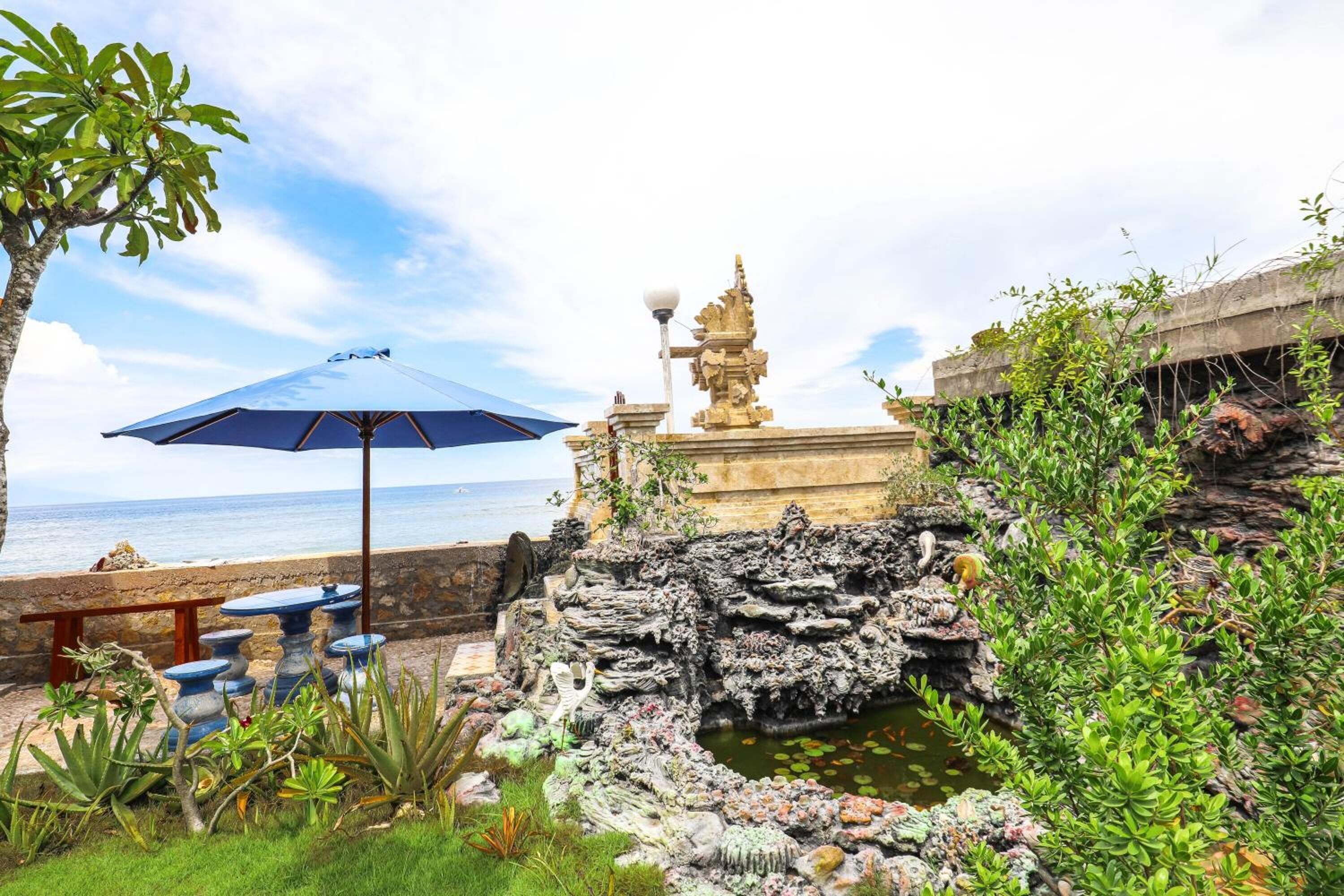 Swan Beach Inn