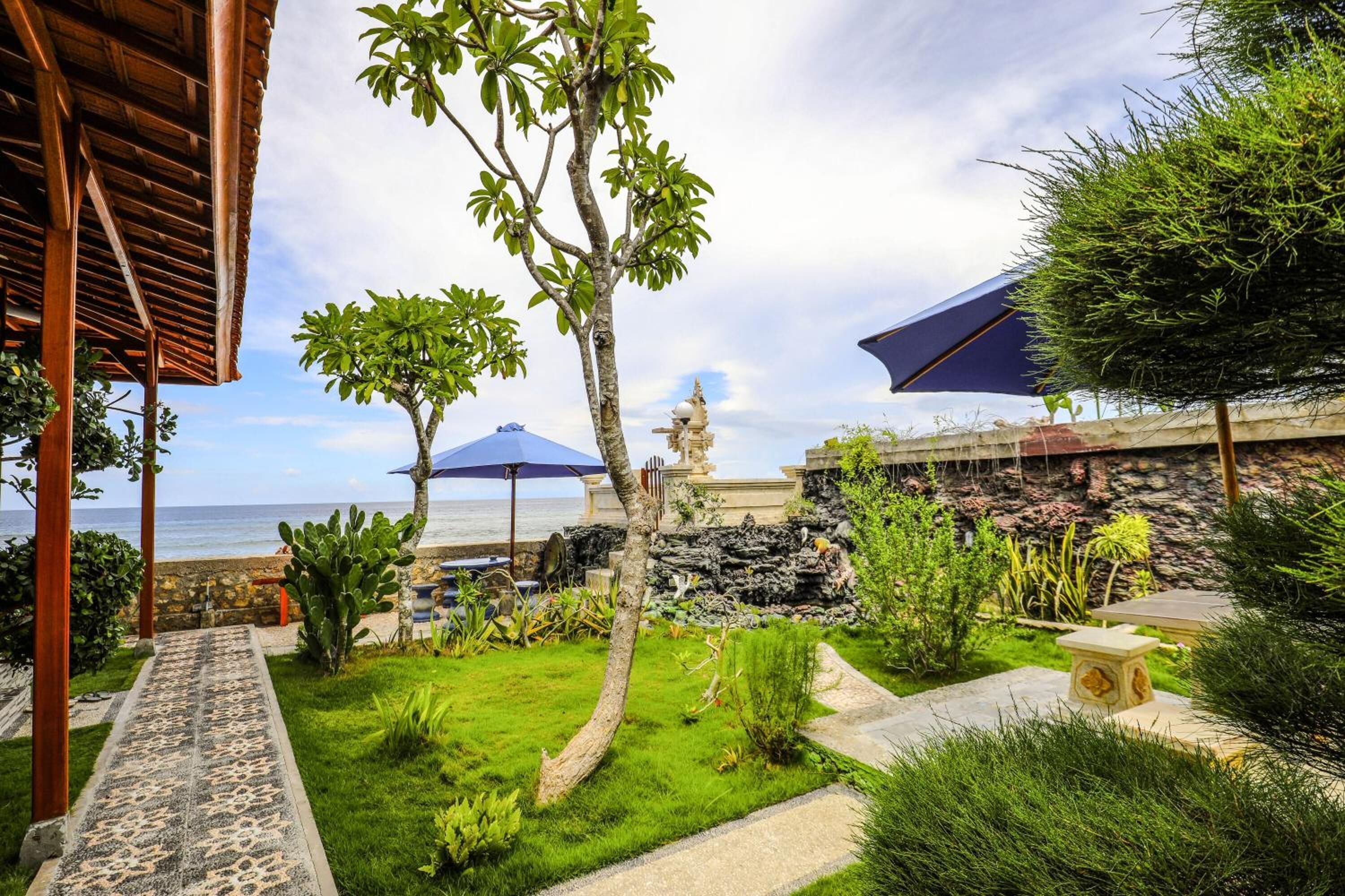 Swan Beach Inn