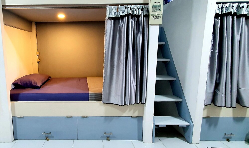 Tiny Room and Kitchen