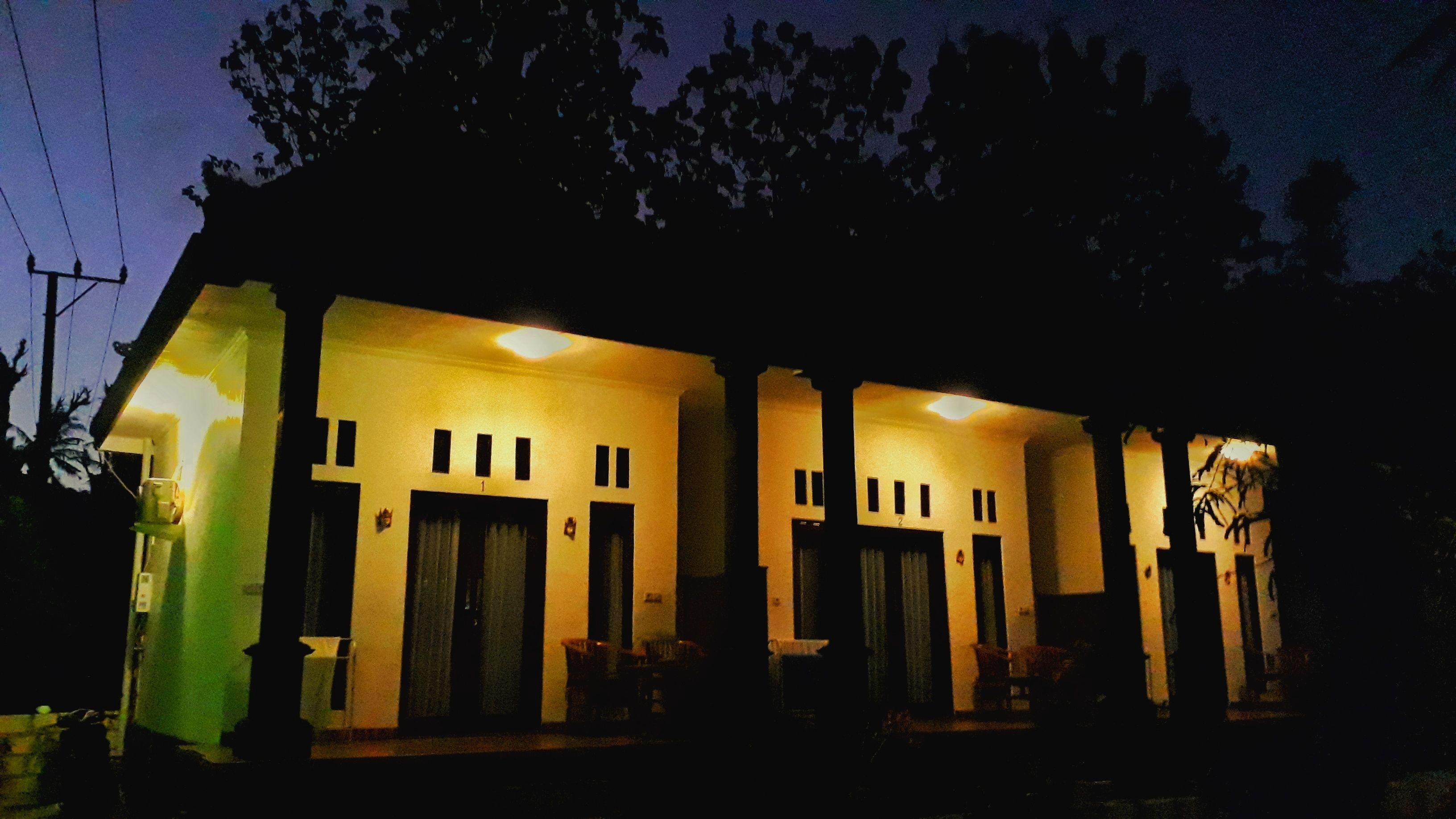 Toro Cottage