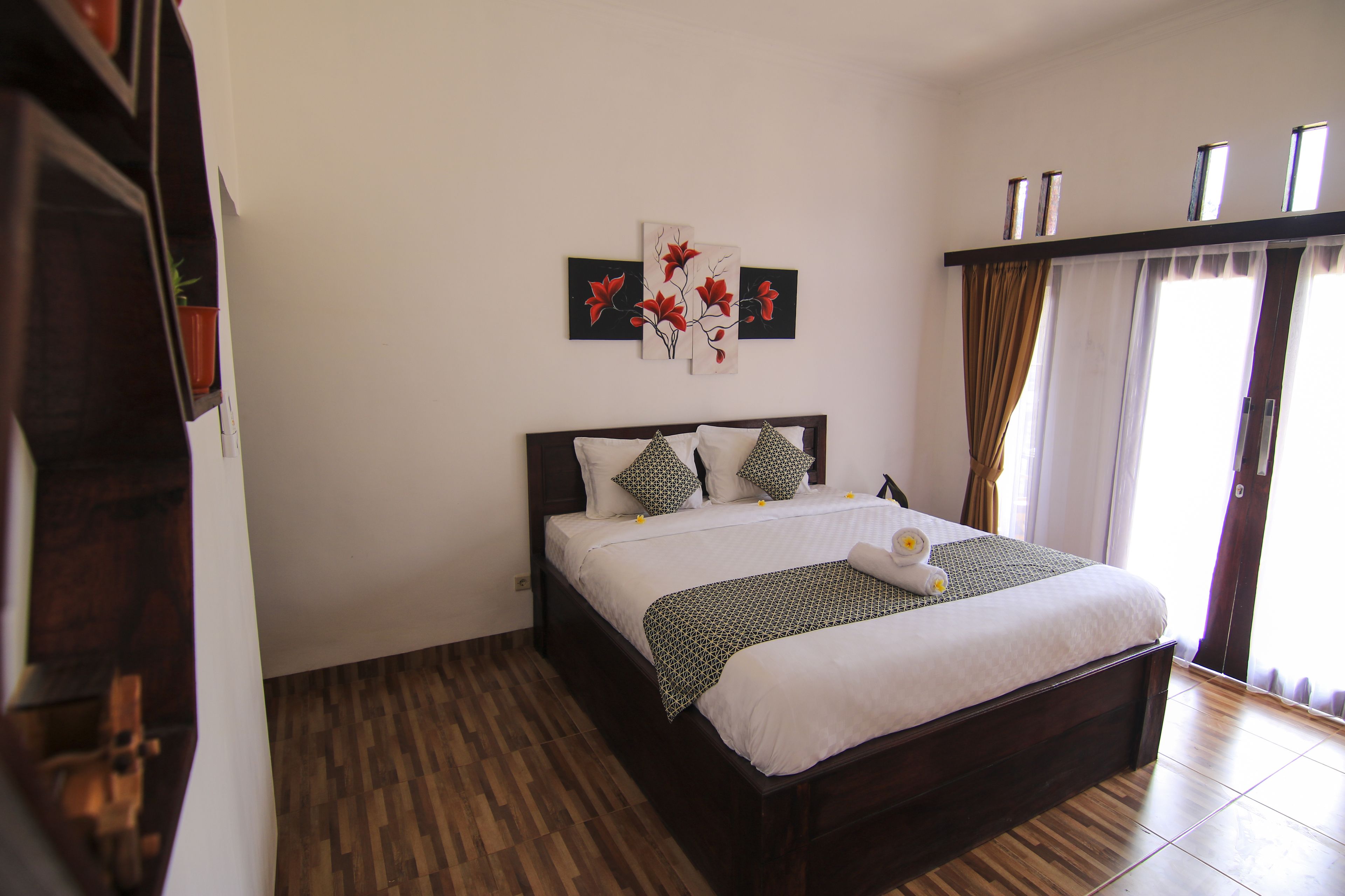 Toro Cottage
