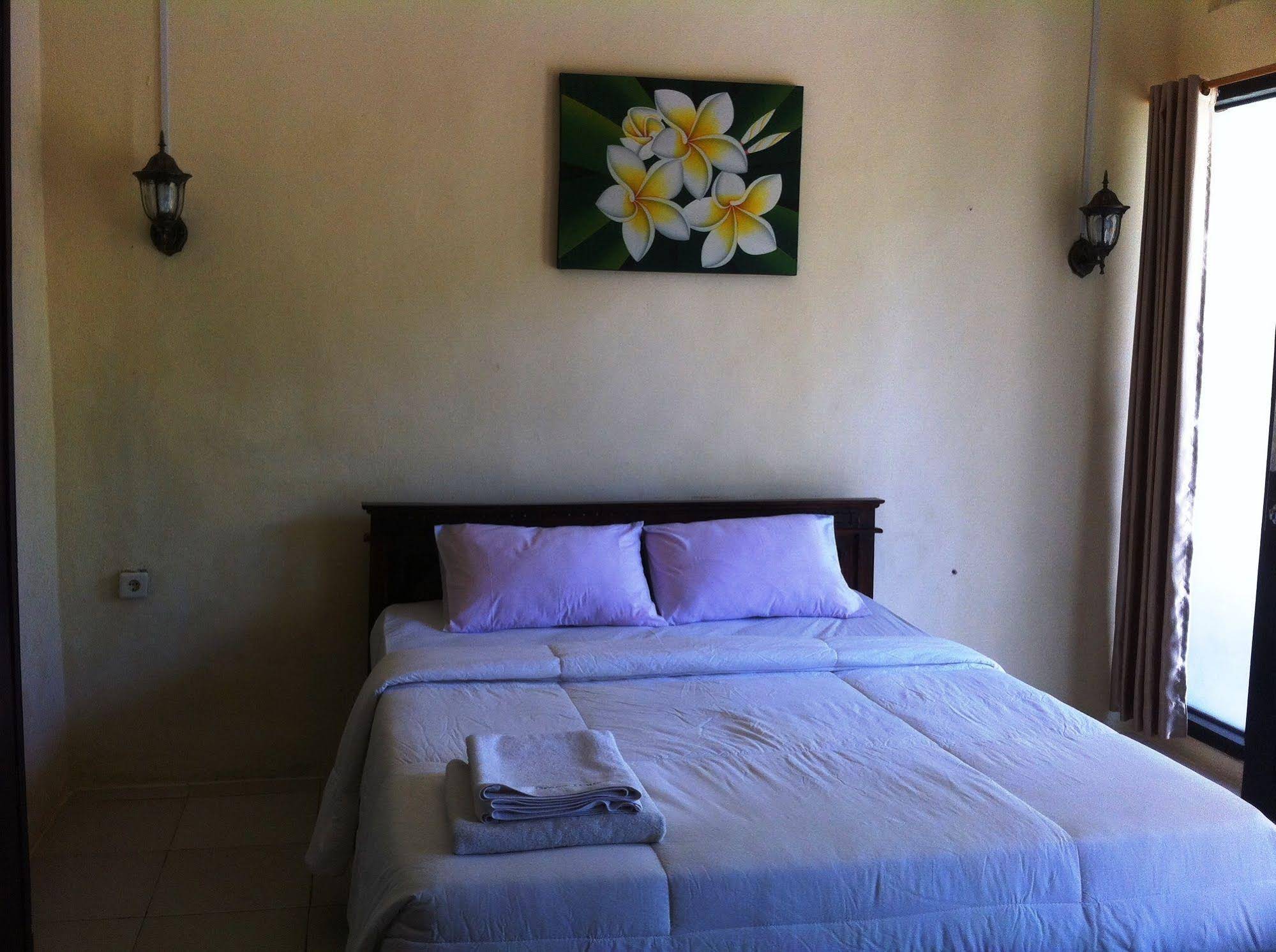 Villa Green House