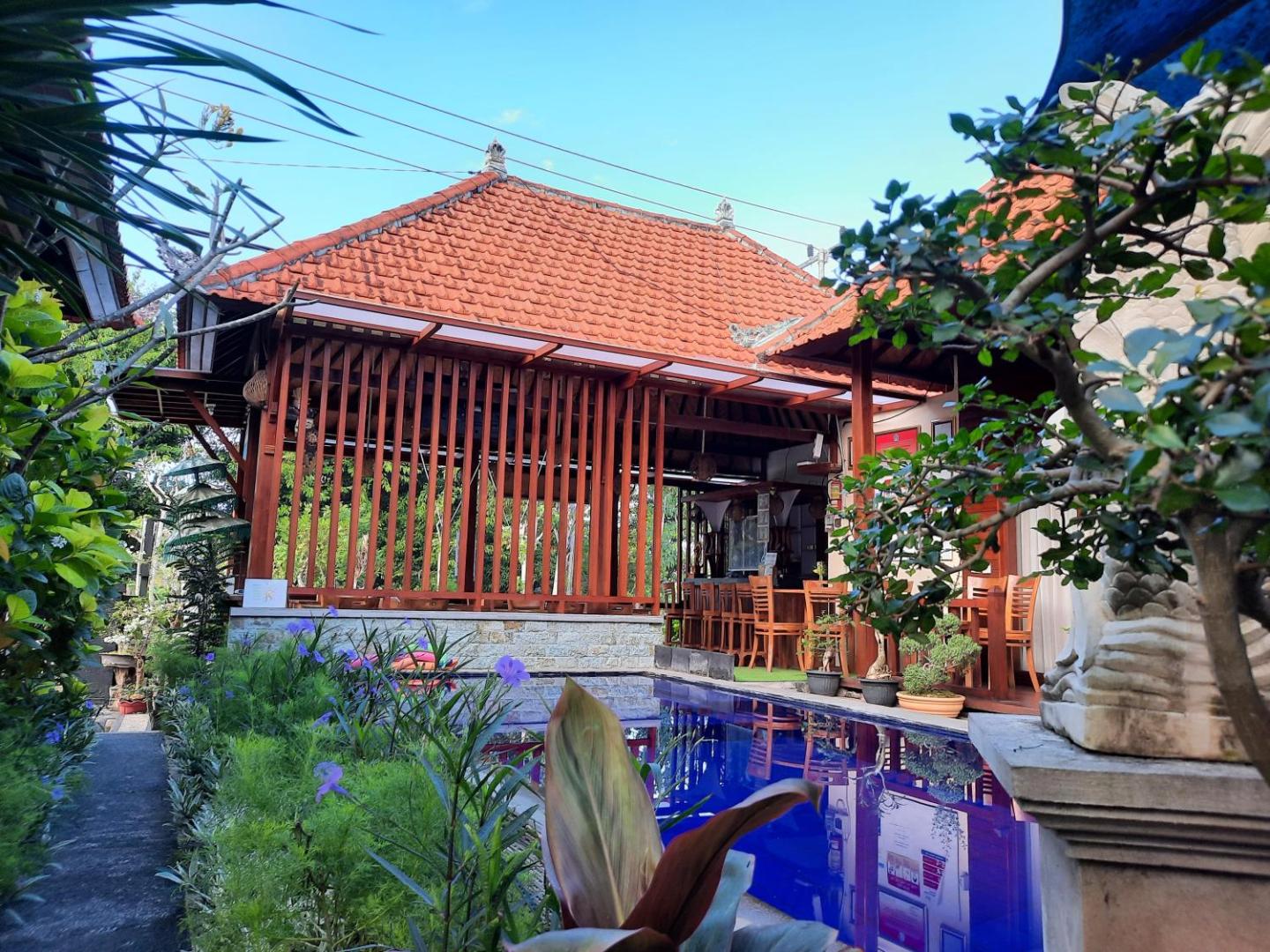 Wait Garden Cottage